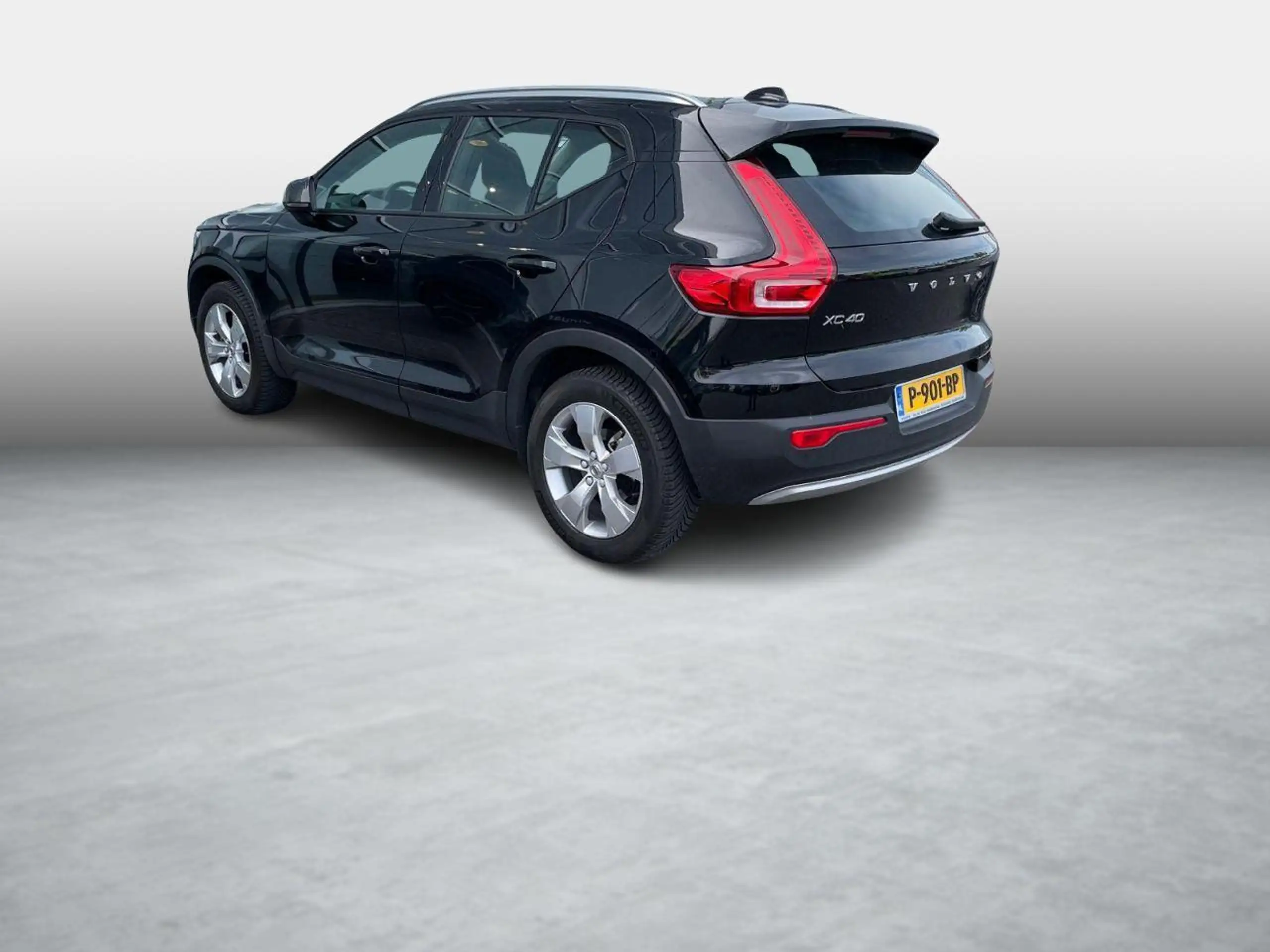 Volvo - XC40