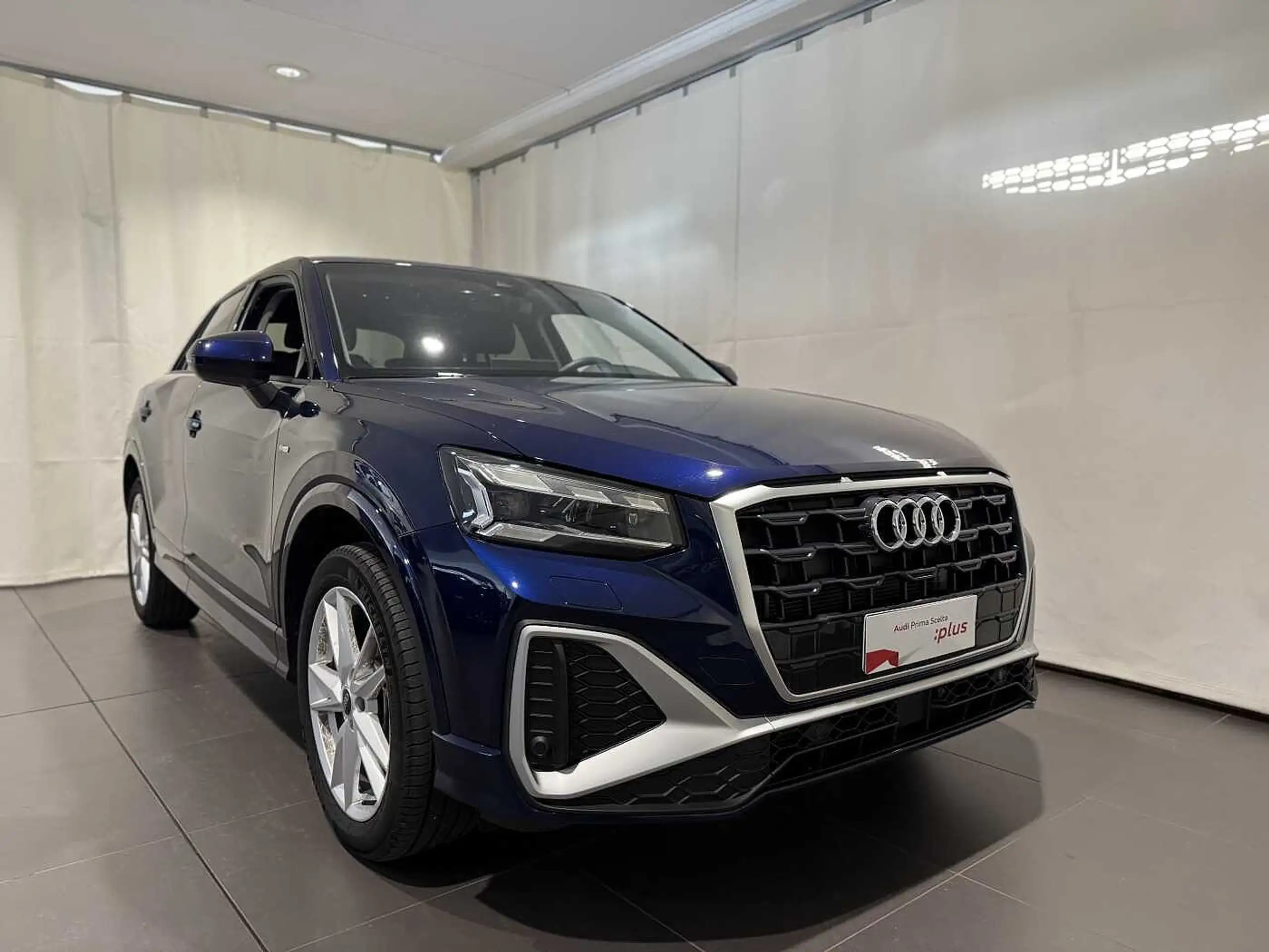 Audi - Q2