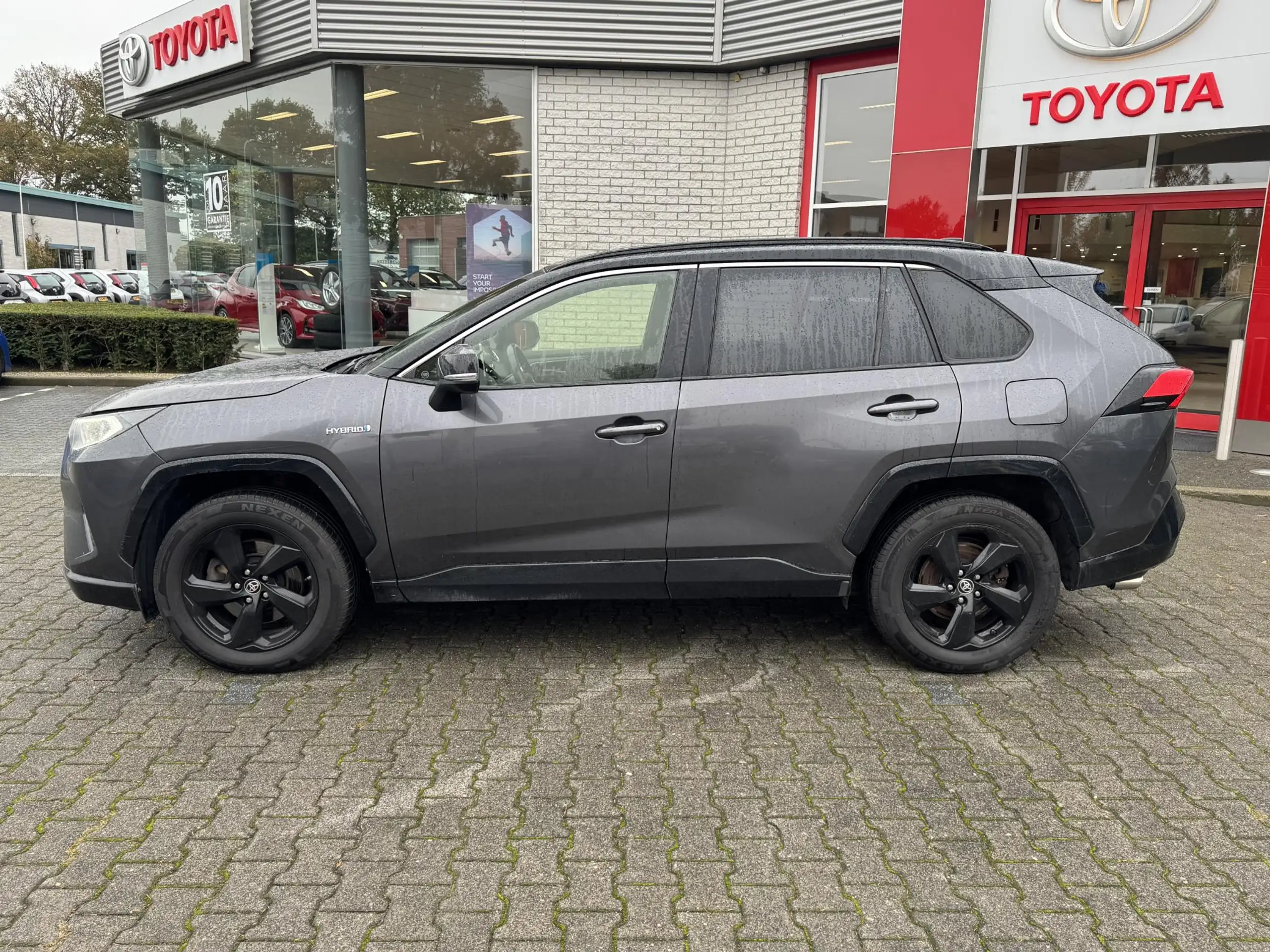 Toyota - RAV 4