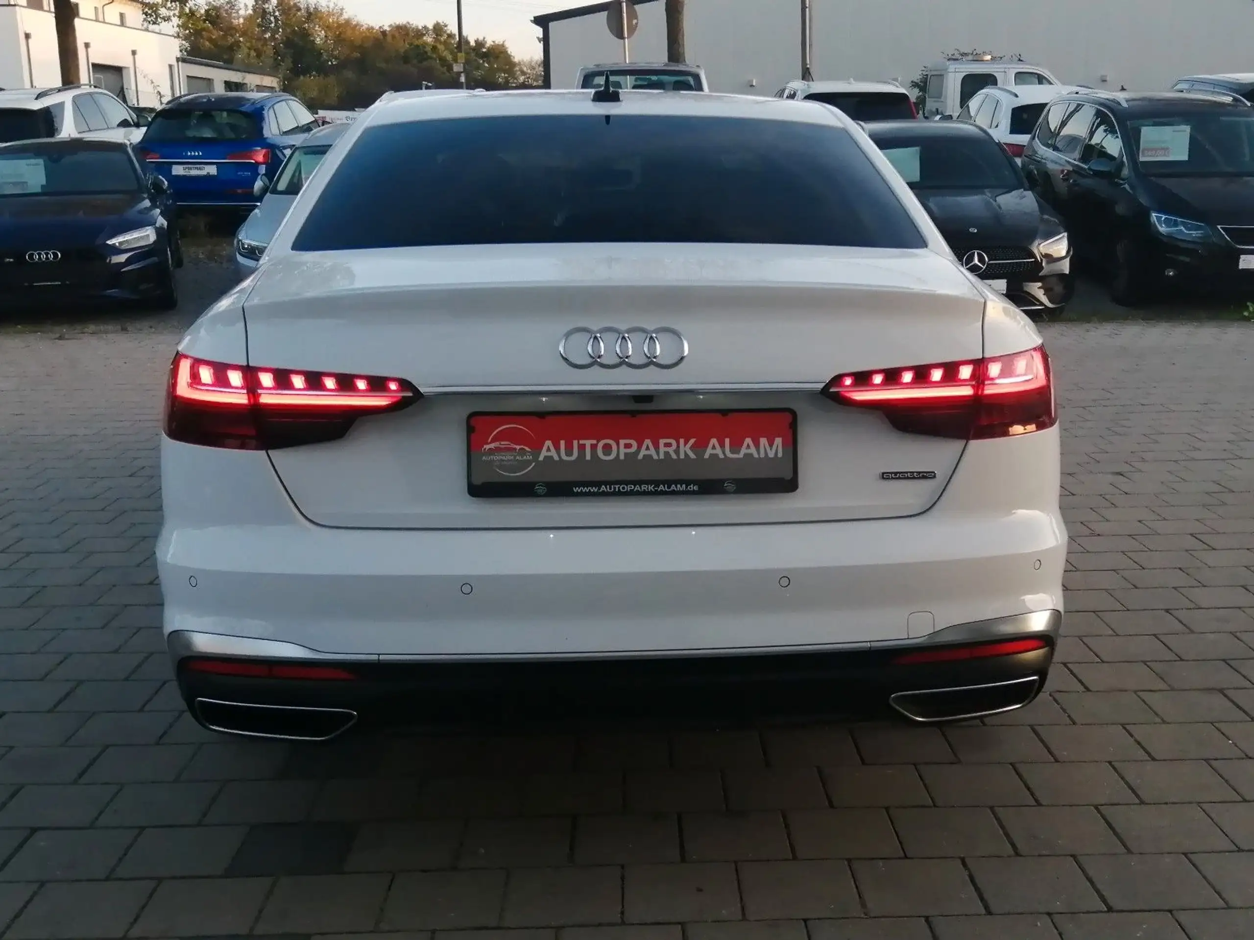 Audi - A4