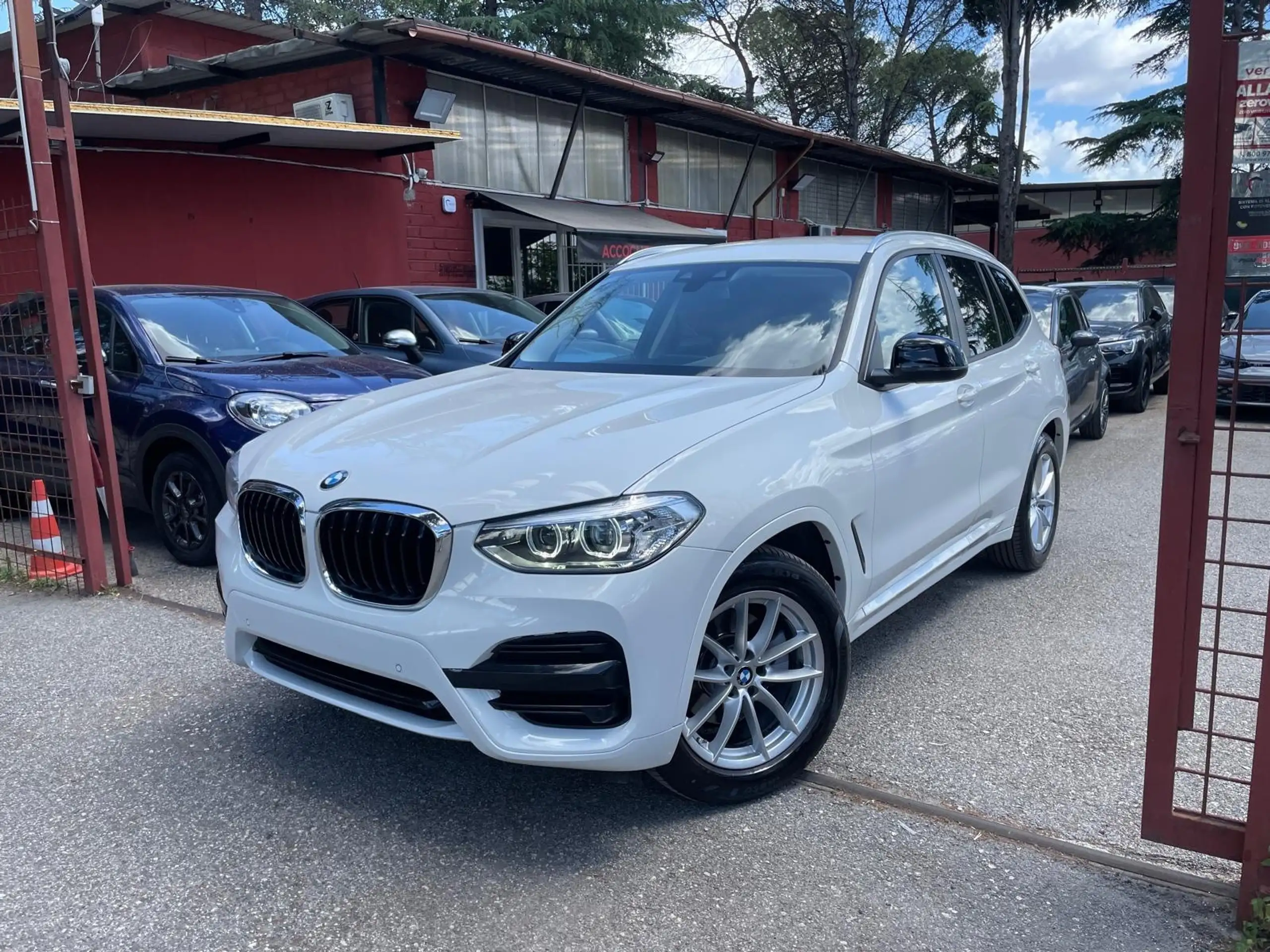 BMW - X3