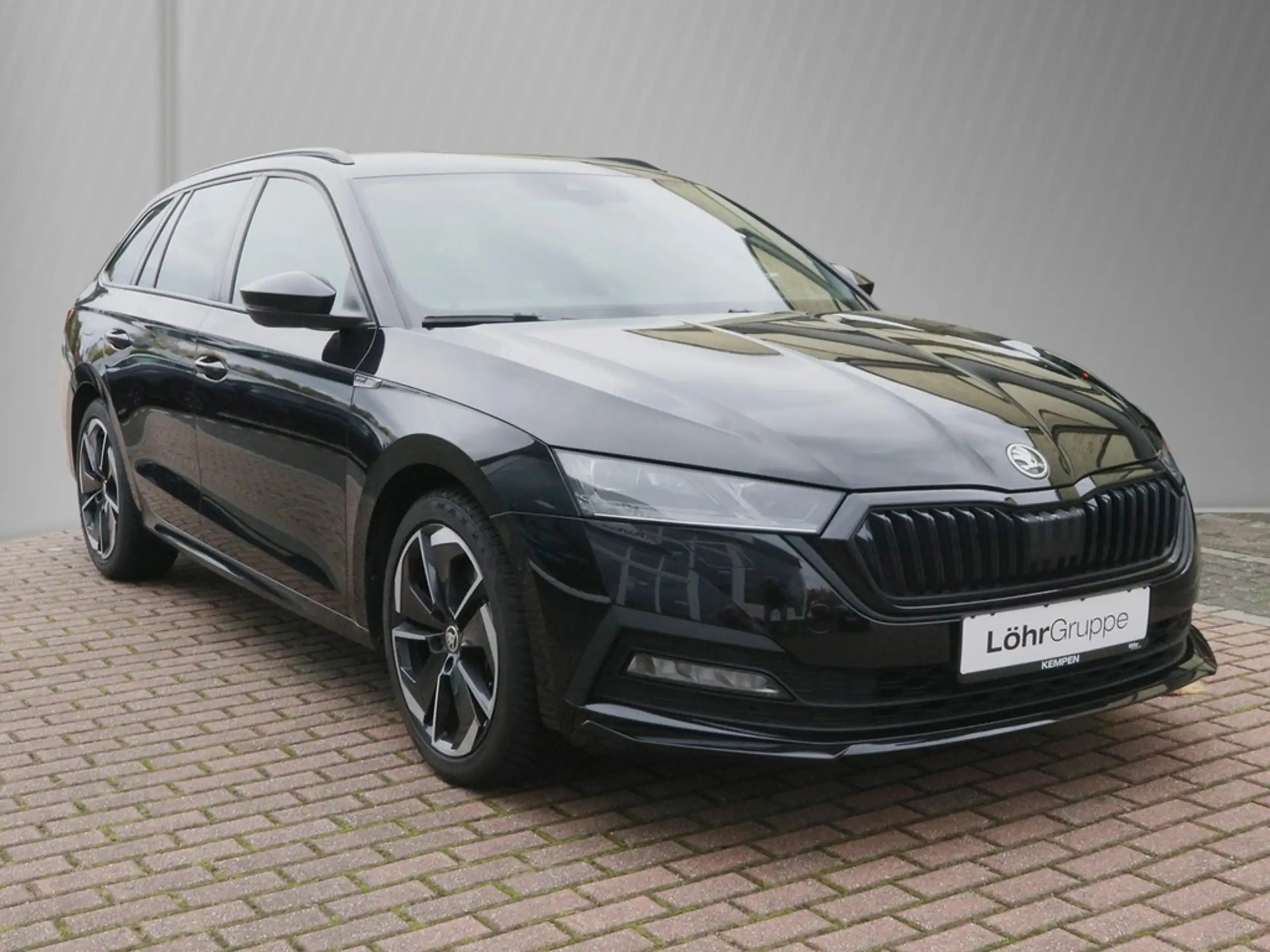 Skoda - Octavia