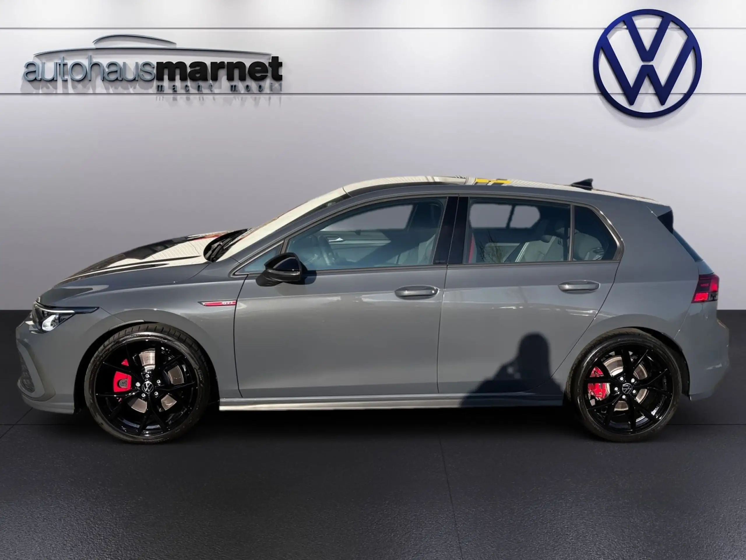 Volkswagen - Golf GTI