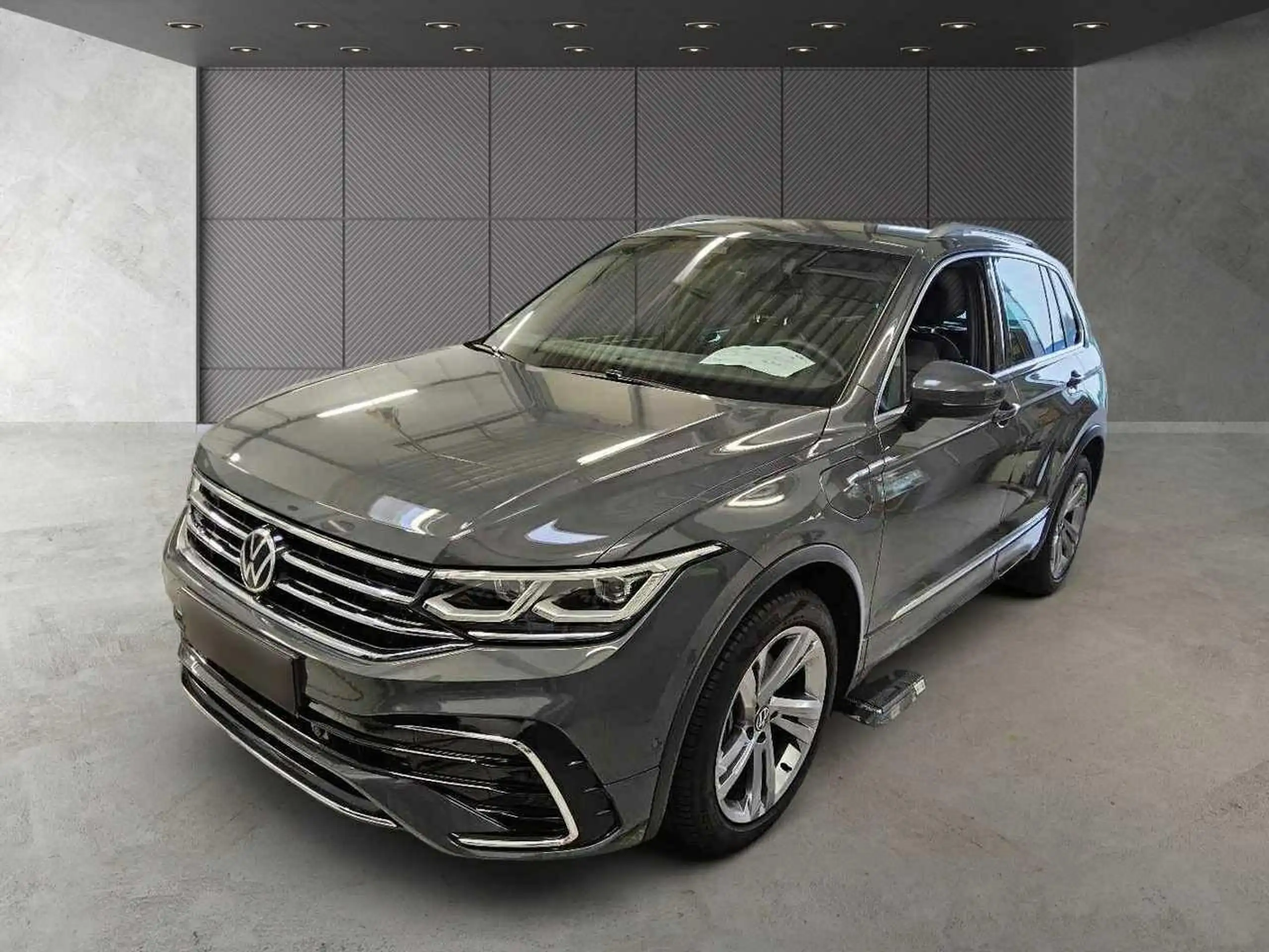 Volkswagen - Tiguan