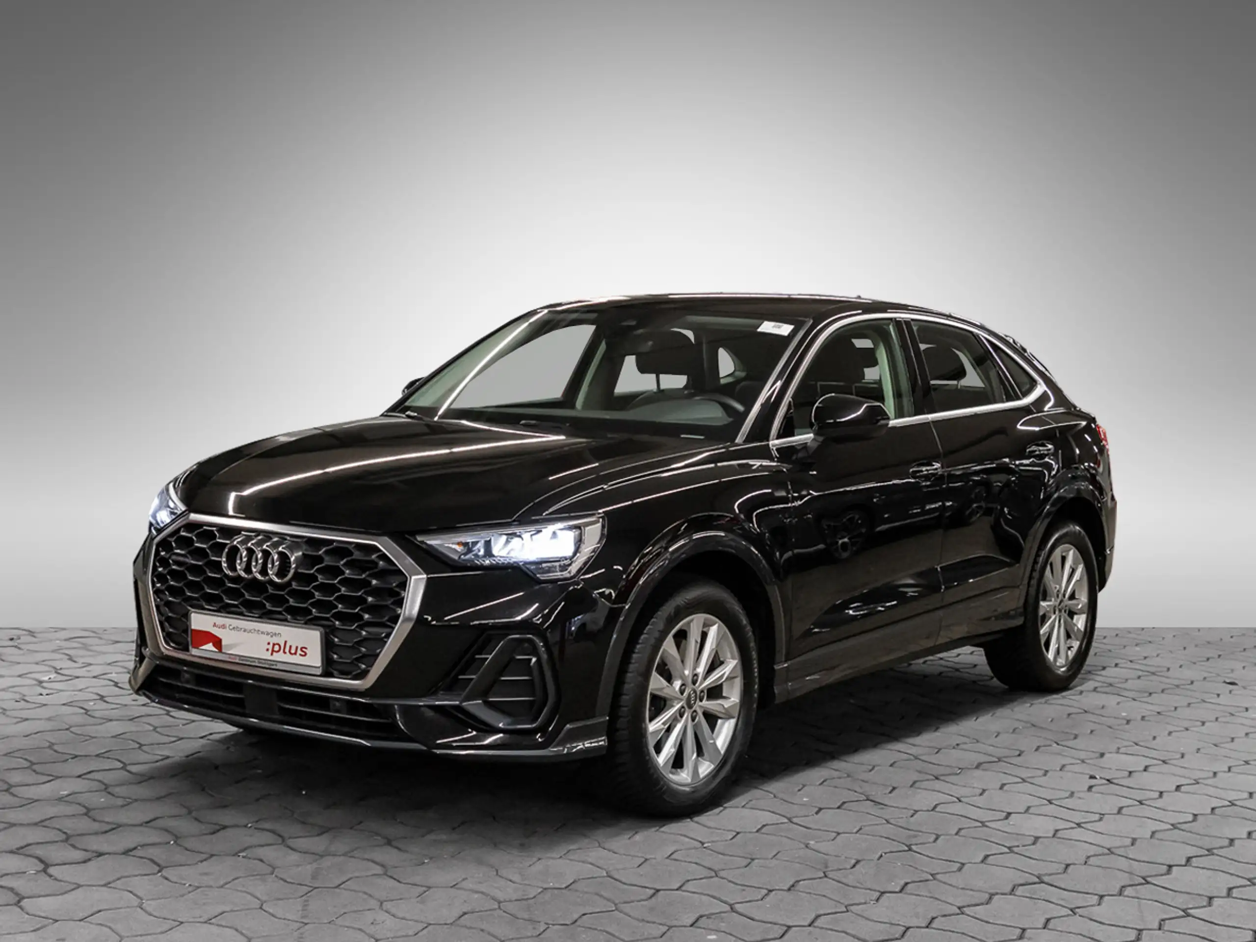 Audi - Q3