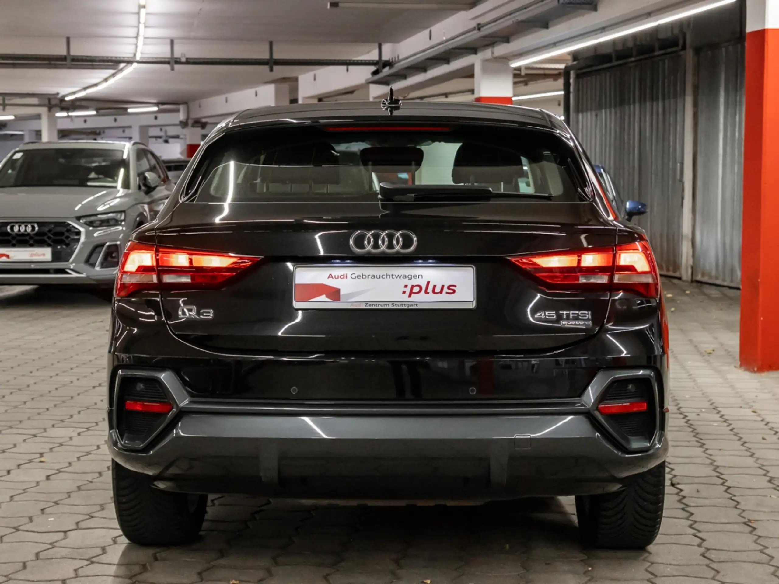 Audi - Q3