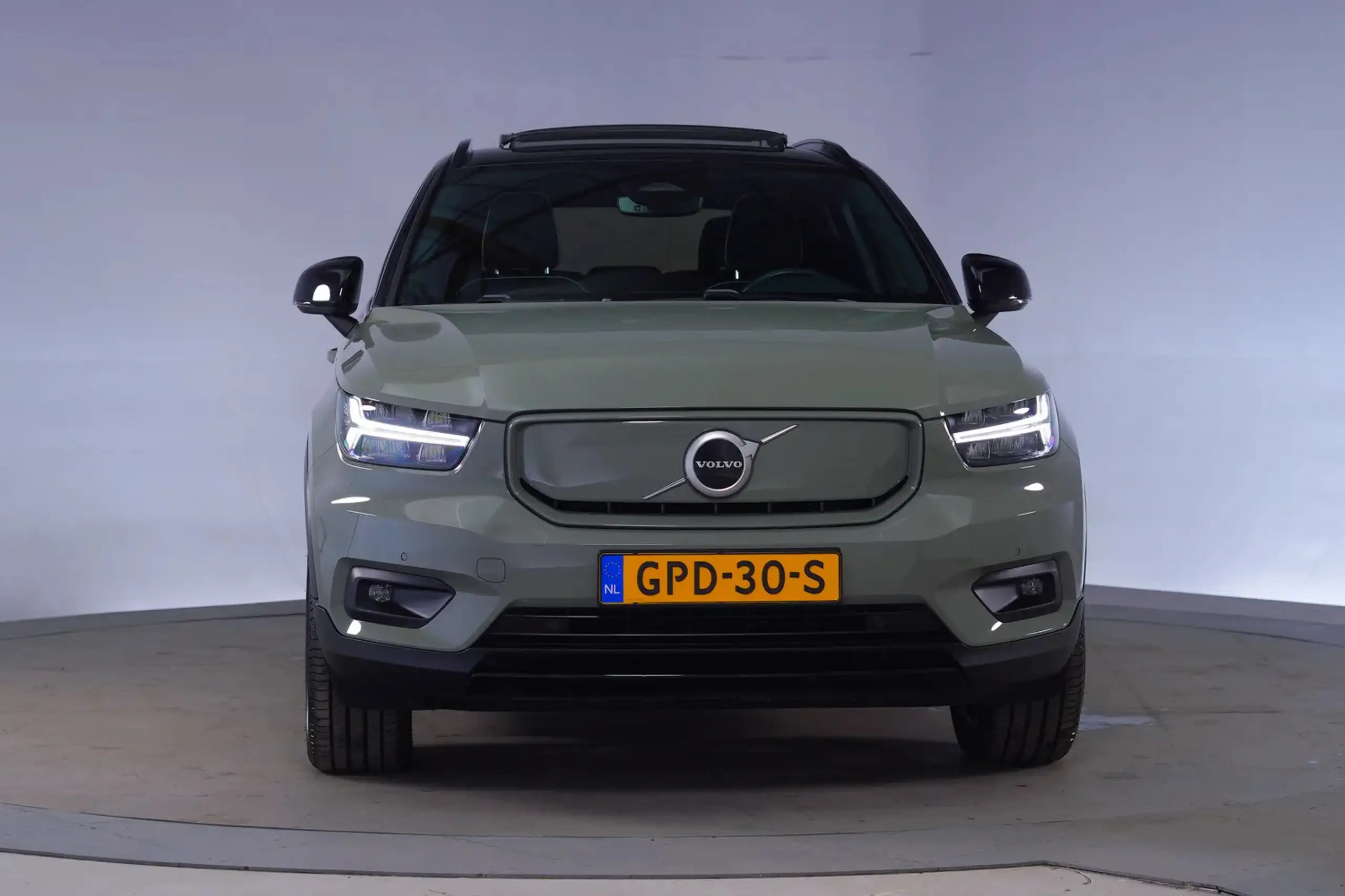 Volvo - XC40