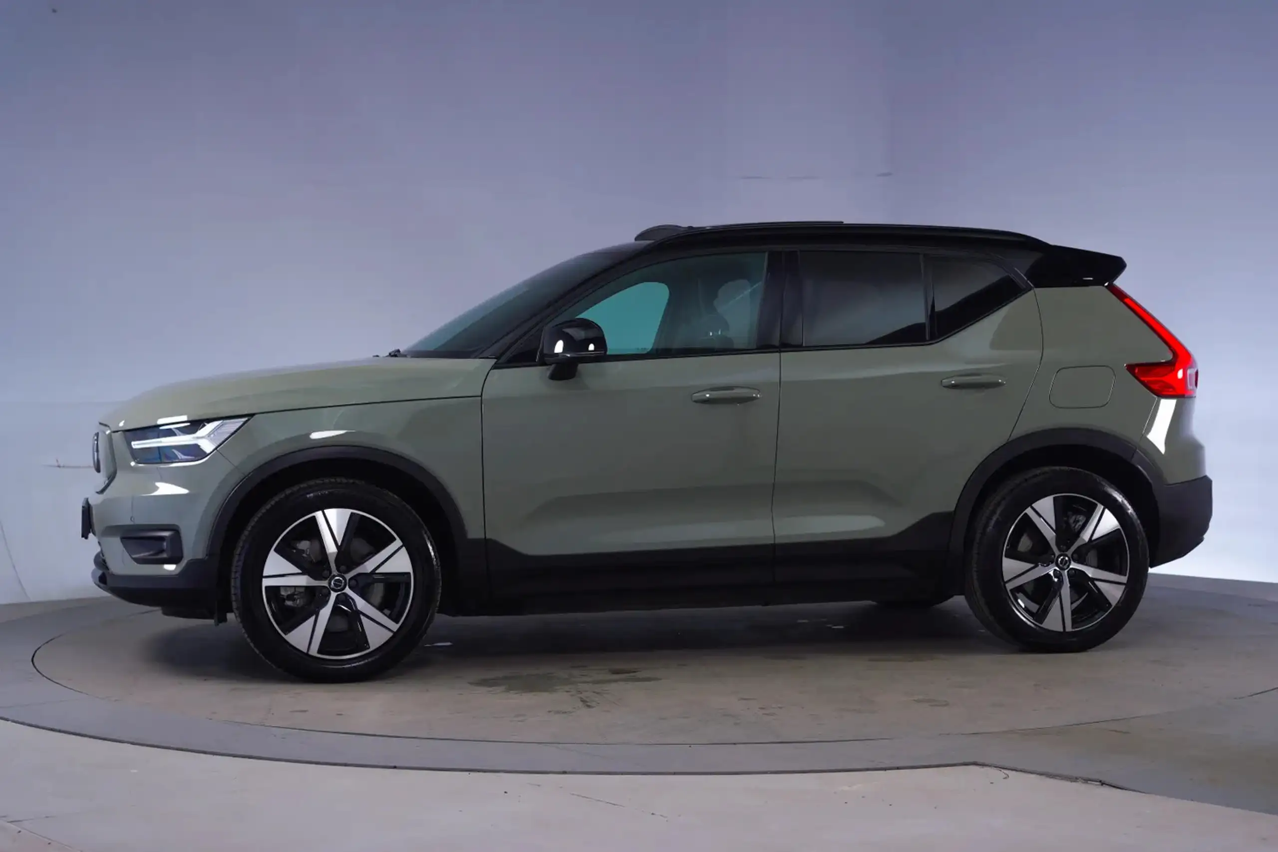 Volvo - XC40