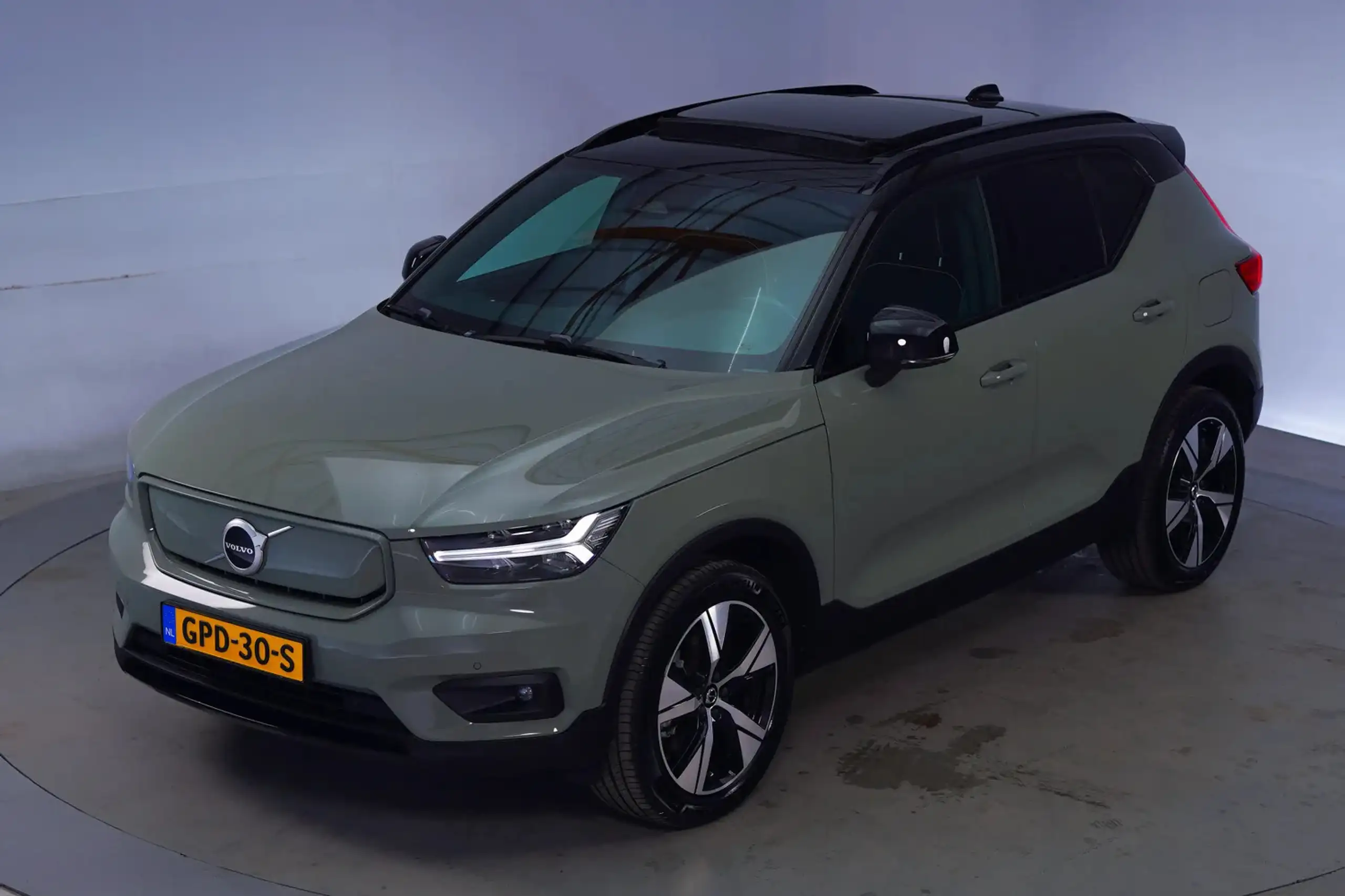 Volvo - XC40