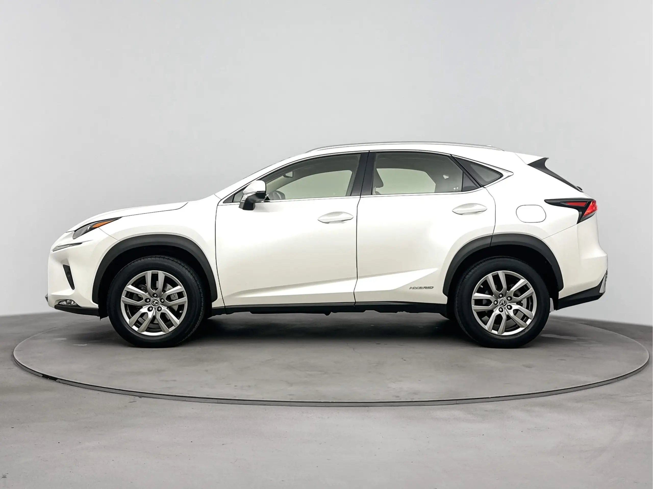 Lexus - NX 300h