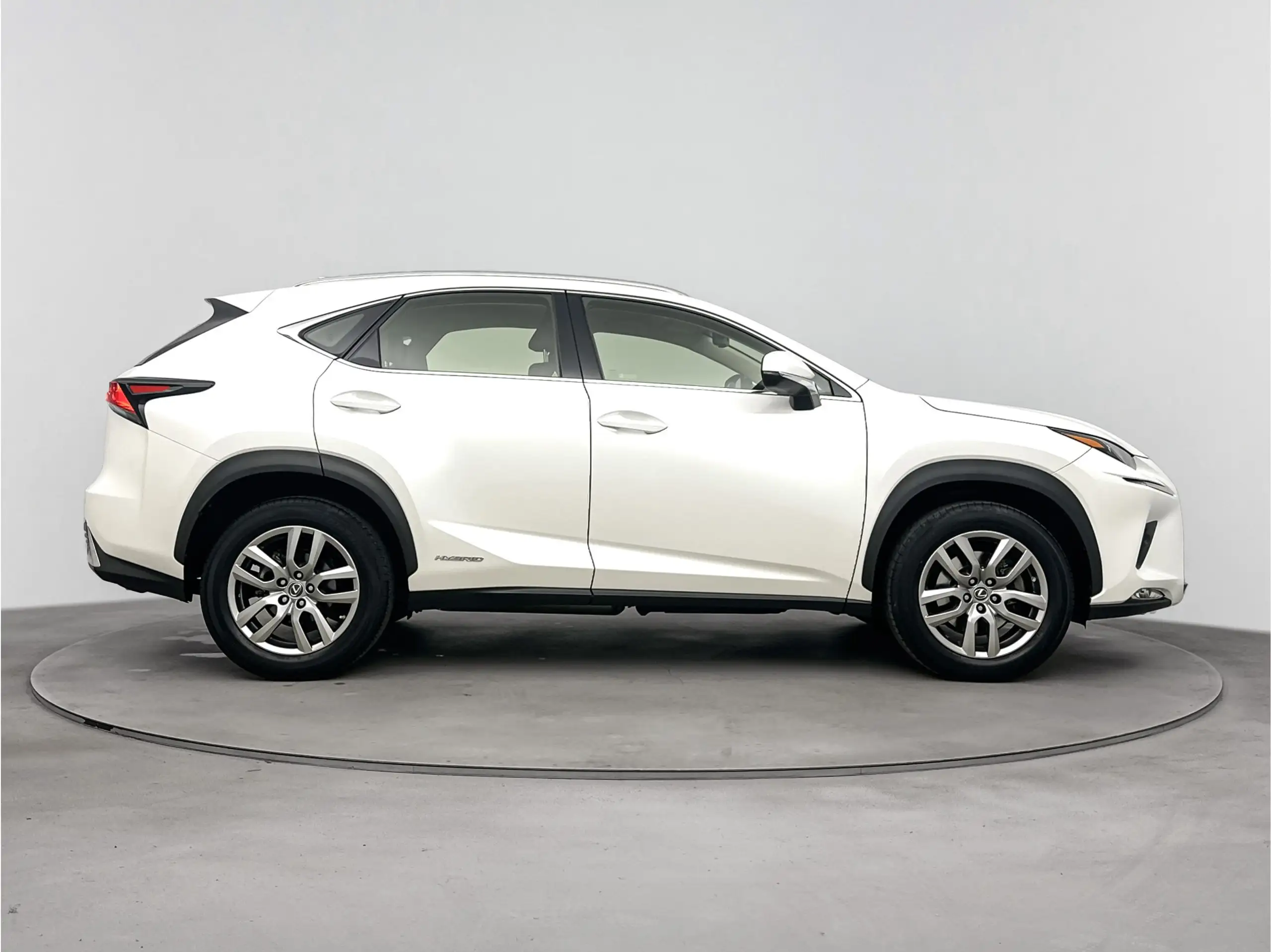 Lexus - NX 300h