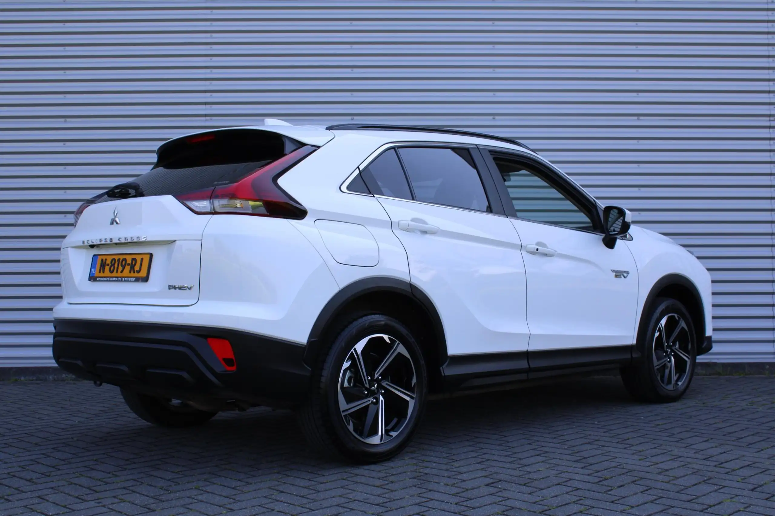 Mitsubishi - Eclipse Cross