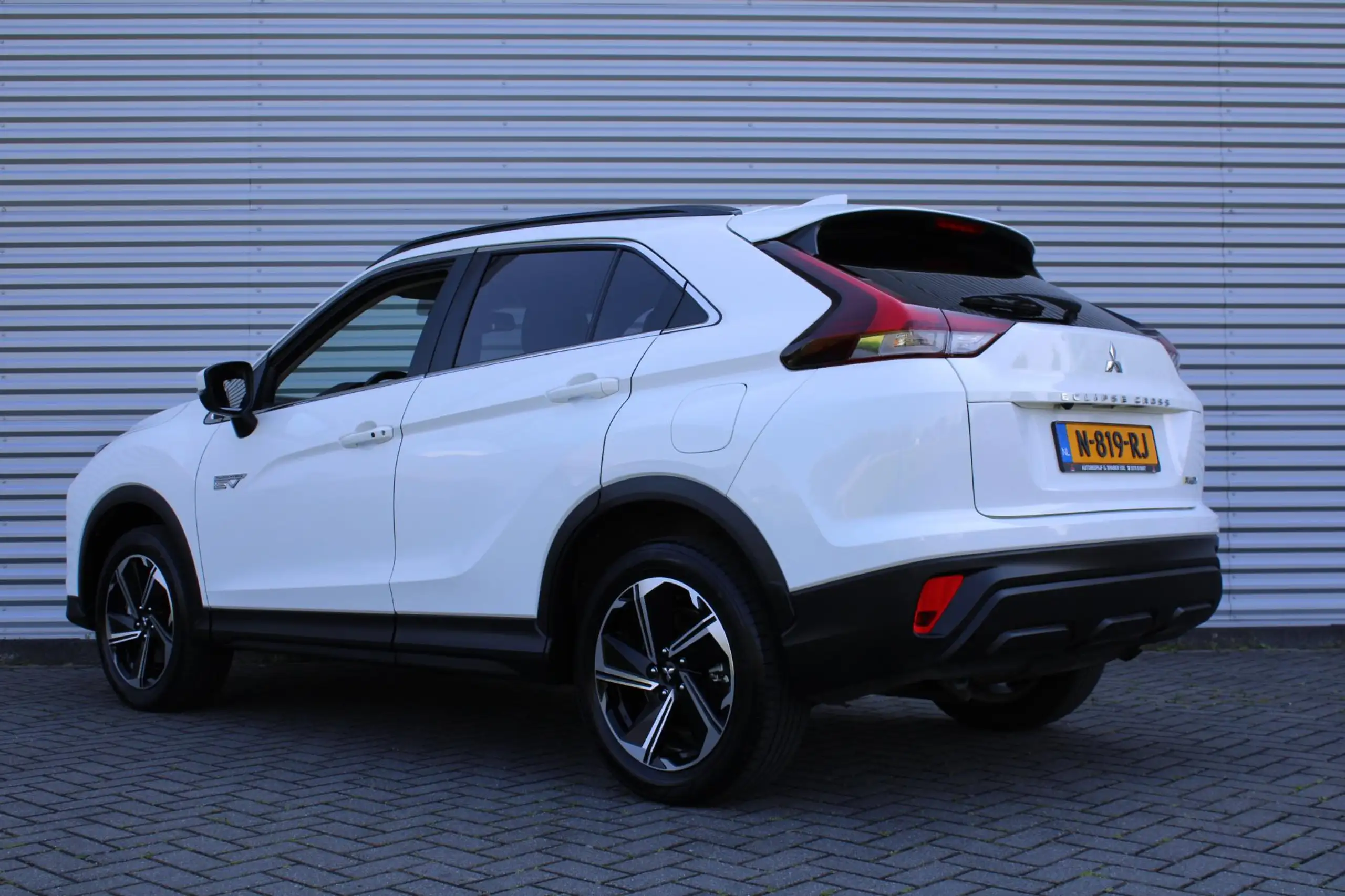 Mitsubishi - Eclipse Cross