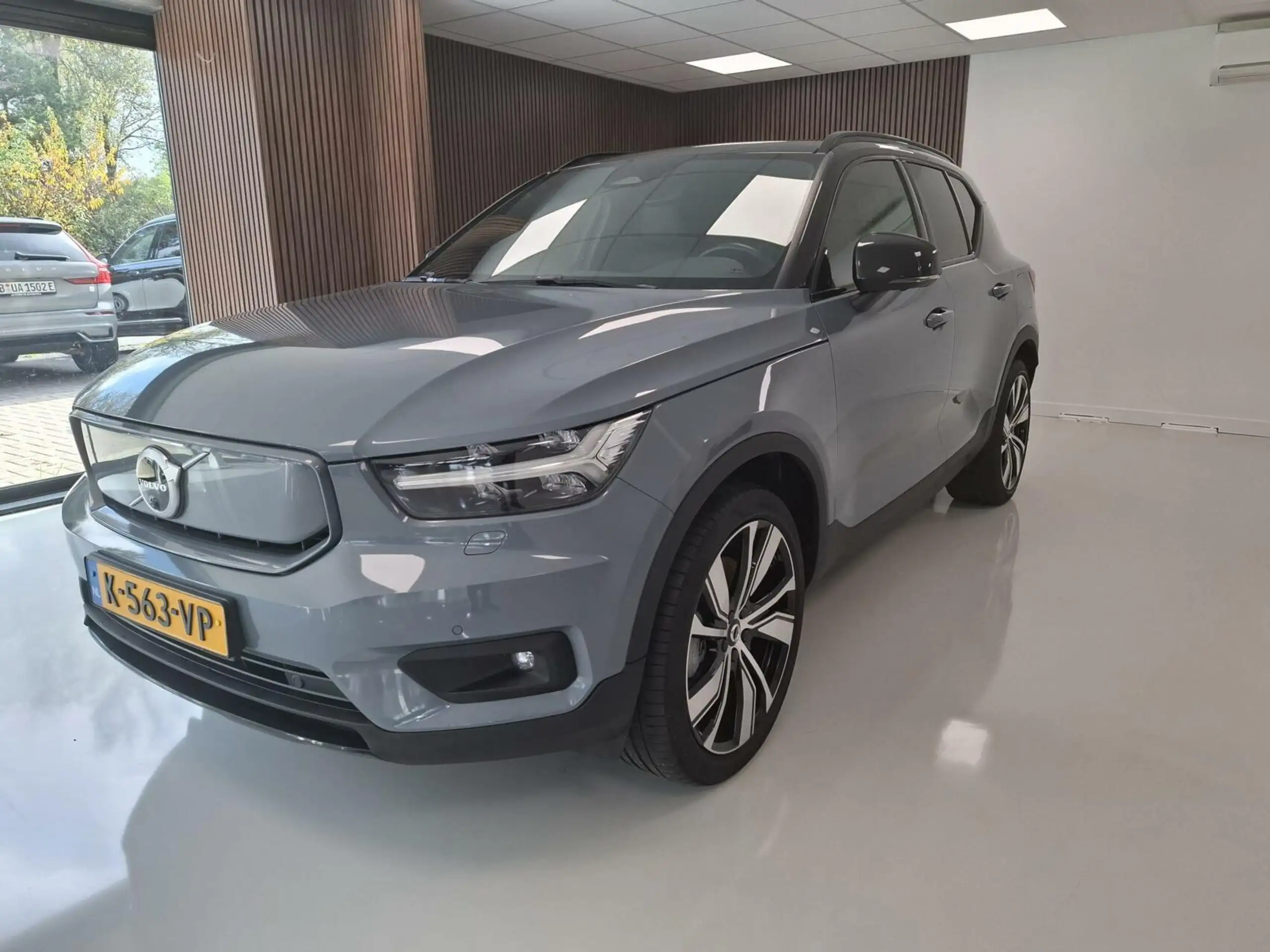 Volvo - XC40