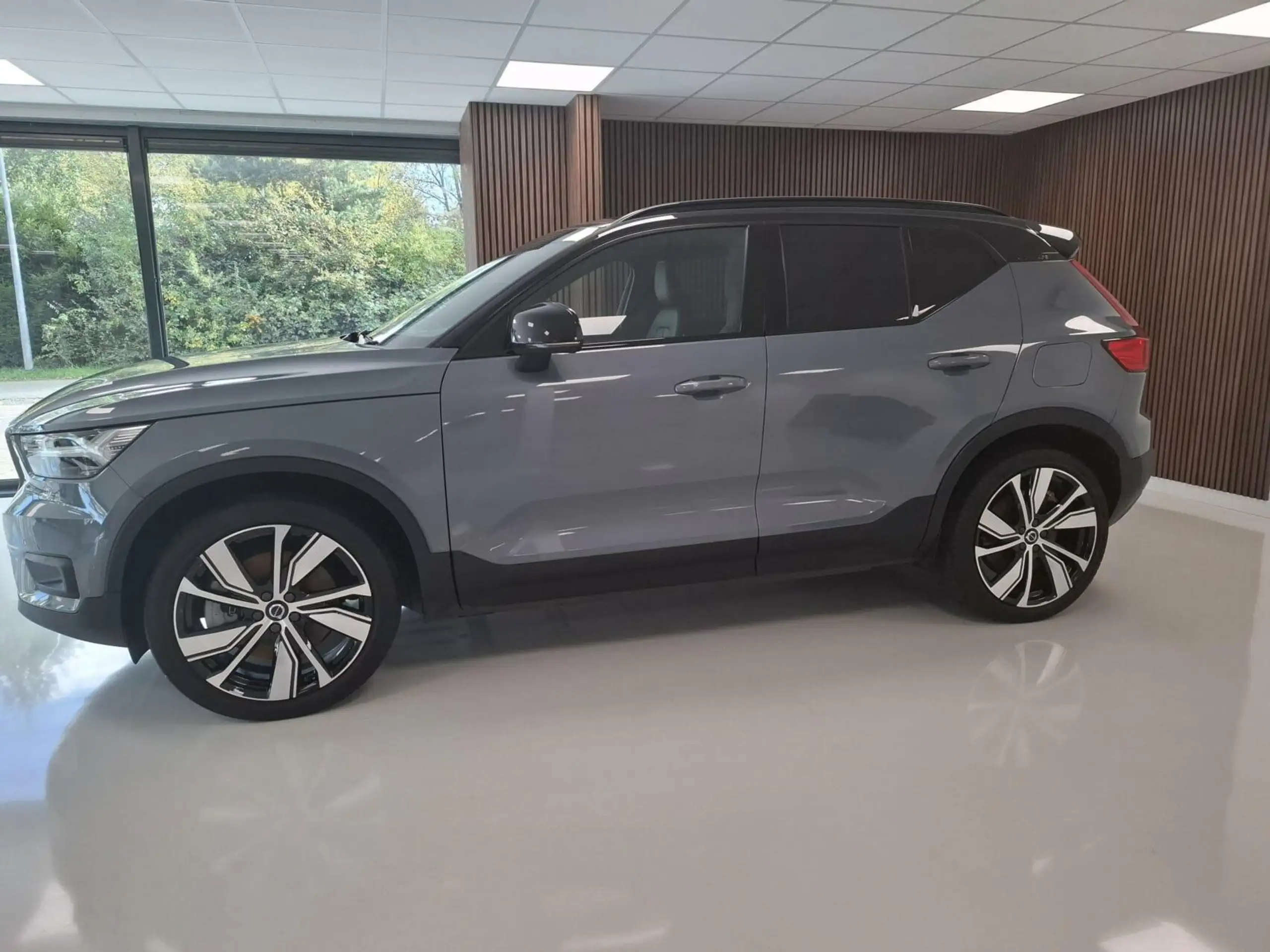 Volvo - XC40