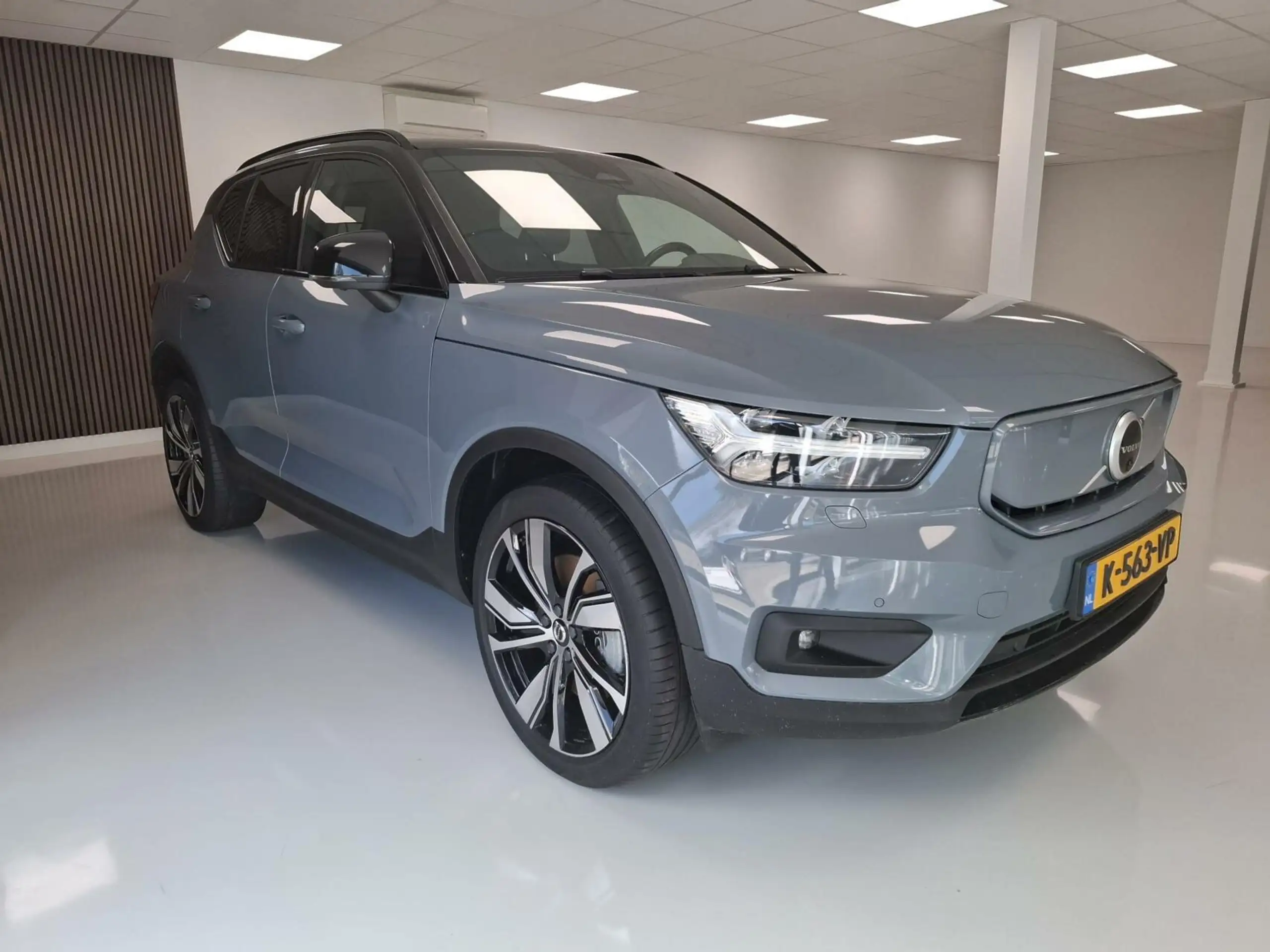 Volvo - XC40