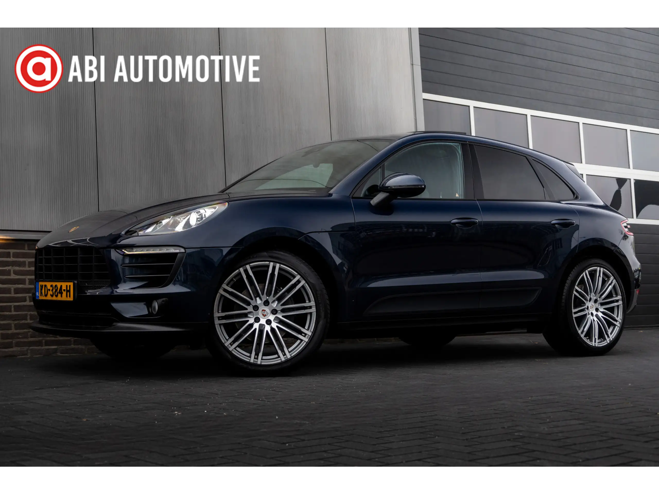 Porsche - Macan