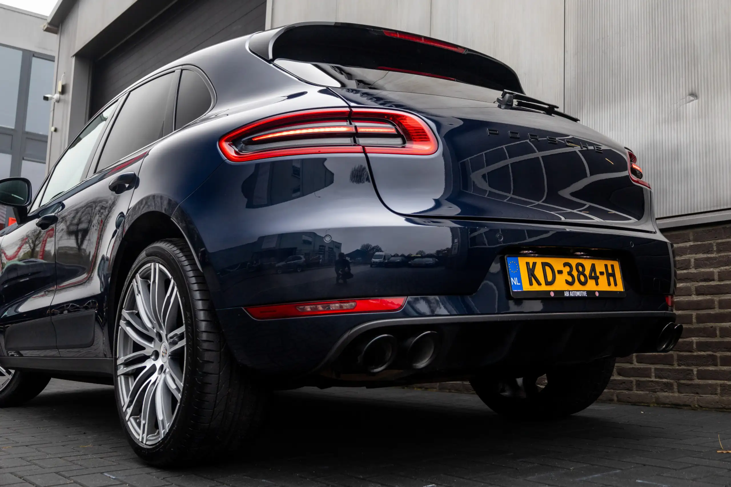 Porsche - Macan