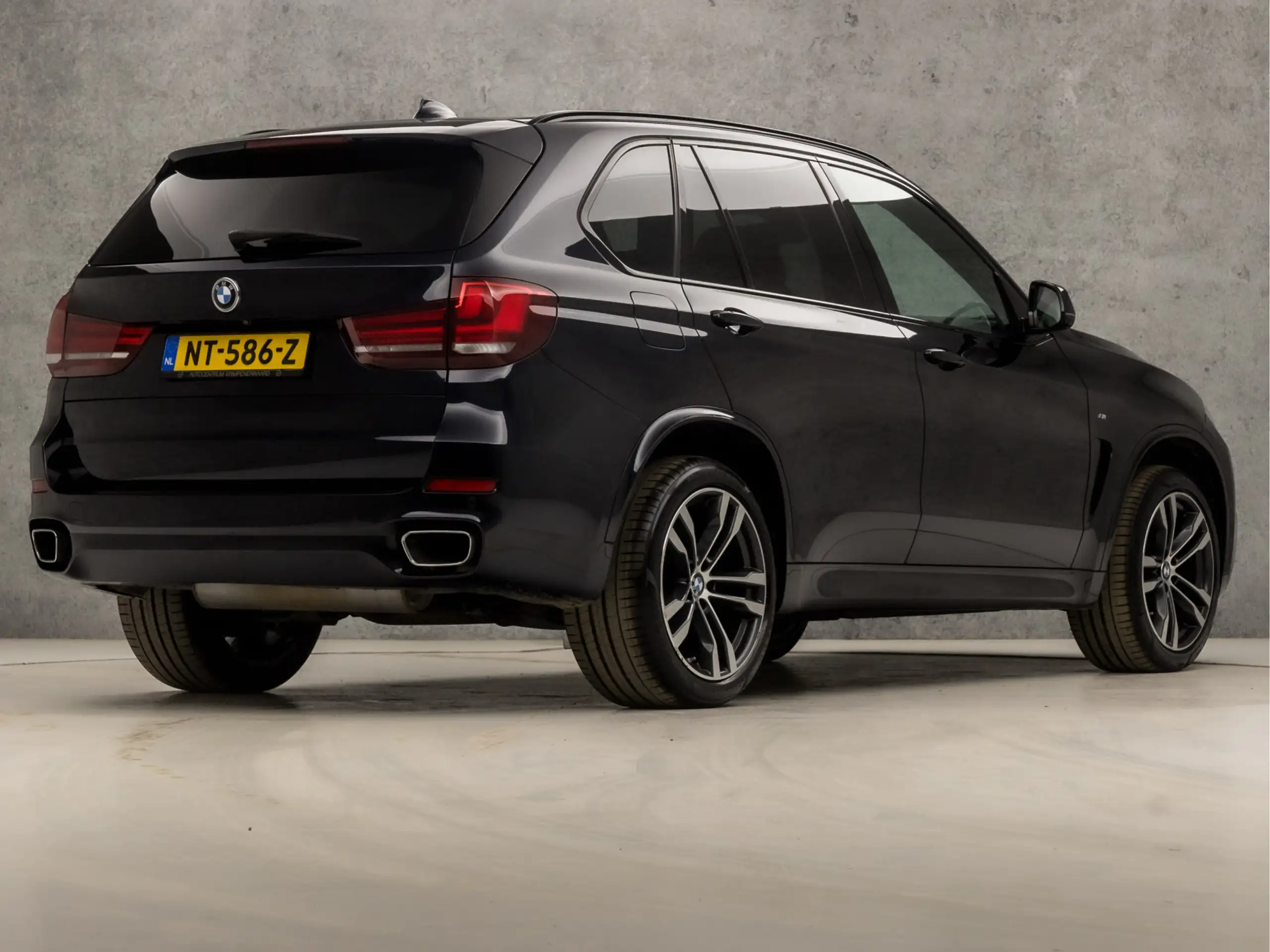 BMW - X5