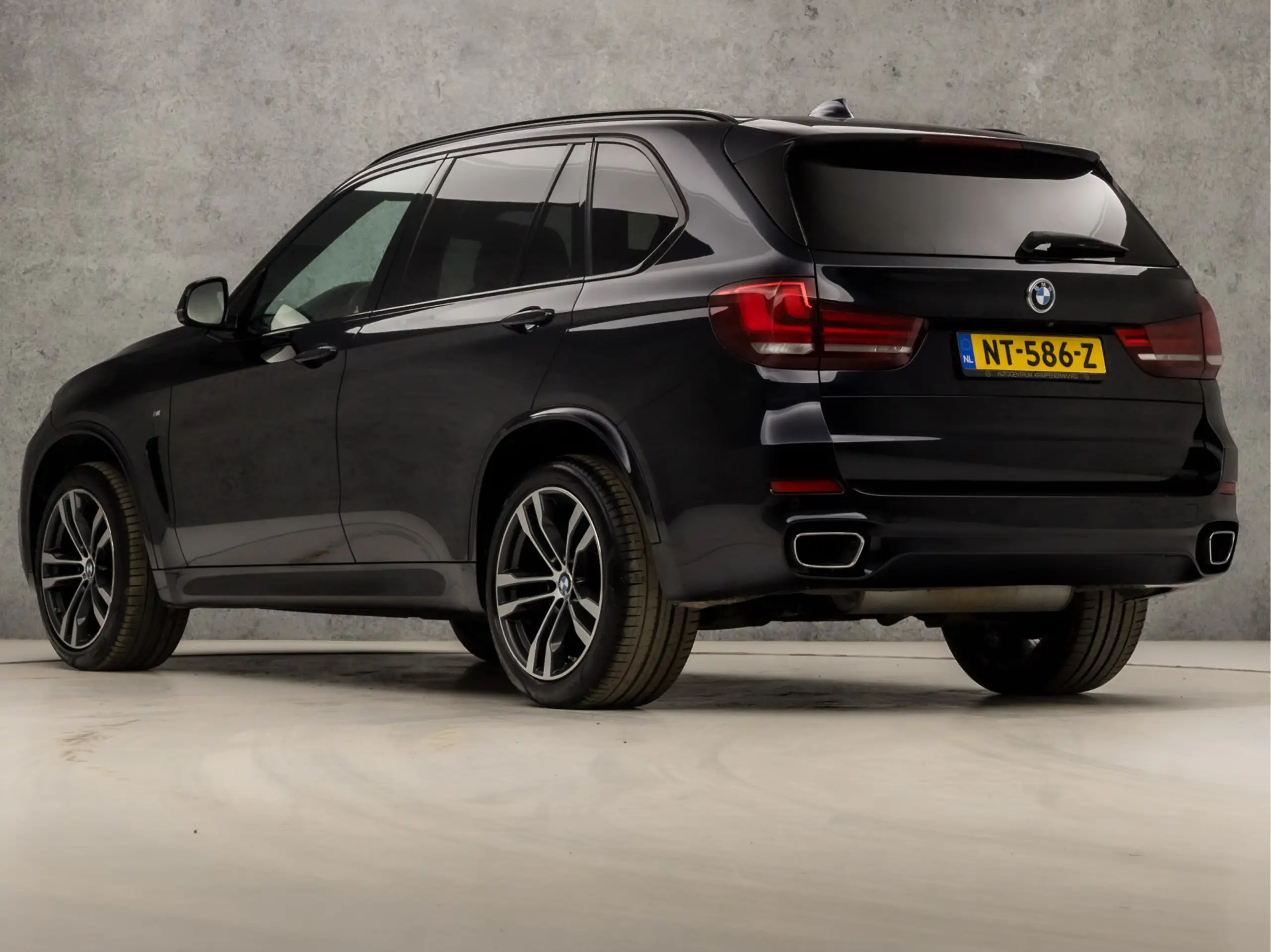 BMW - X5