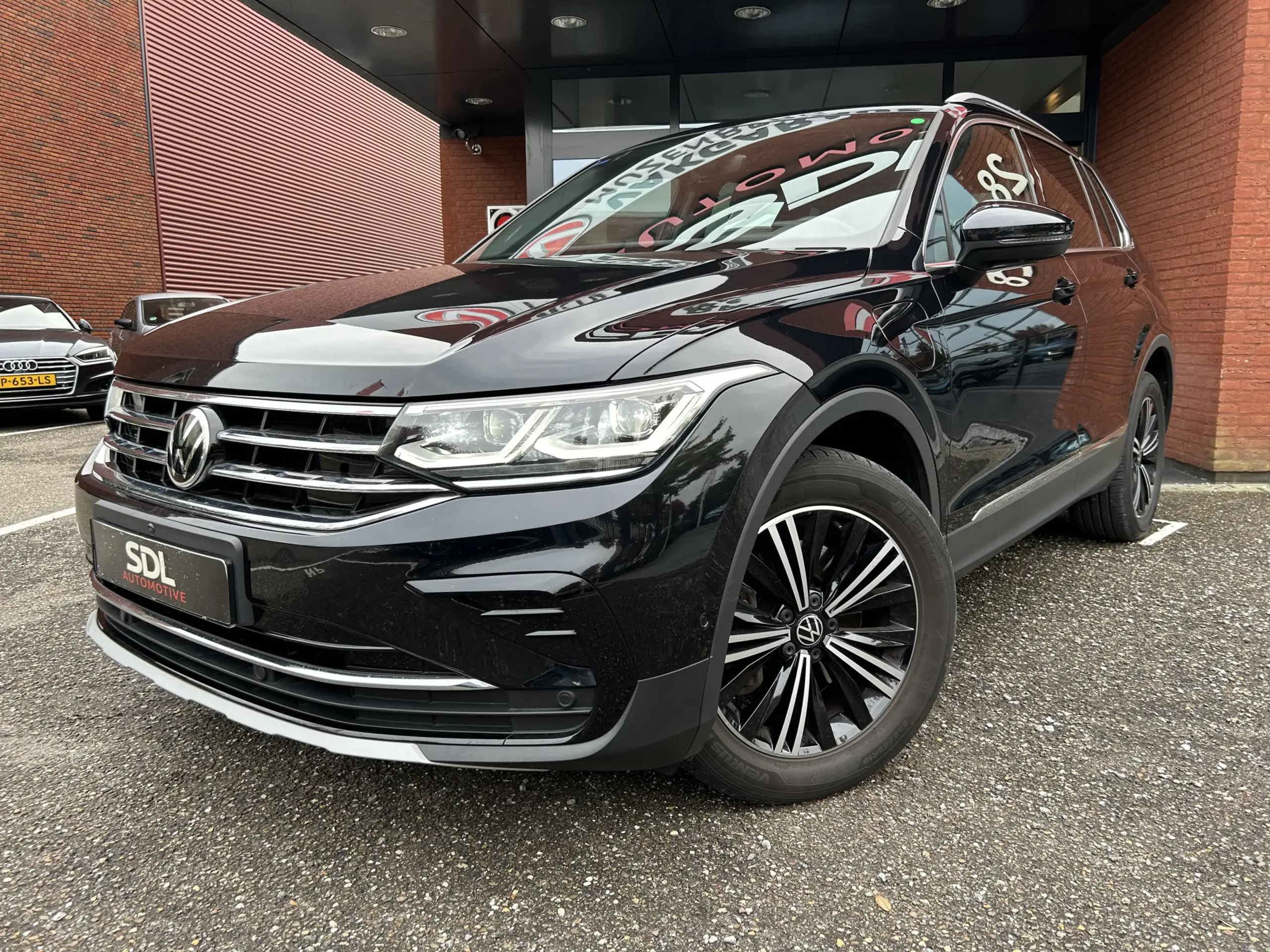 Volkswagen - Tiguan