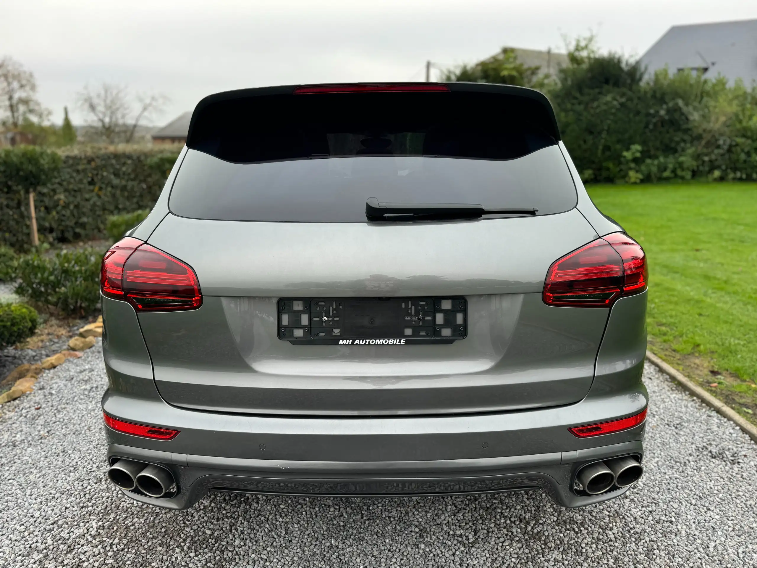 Porsche - Cayenne