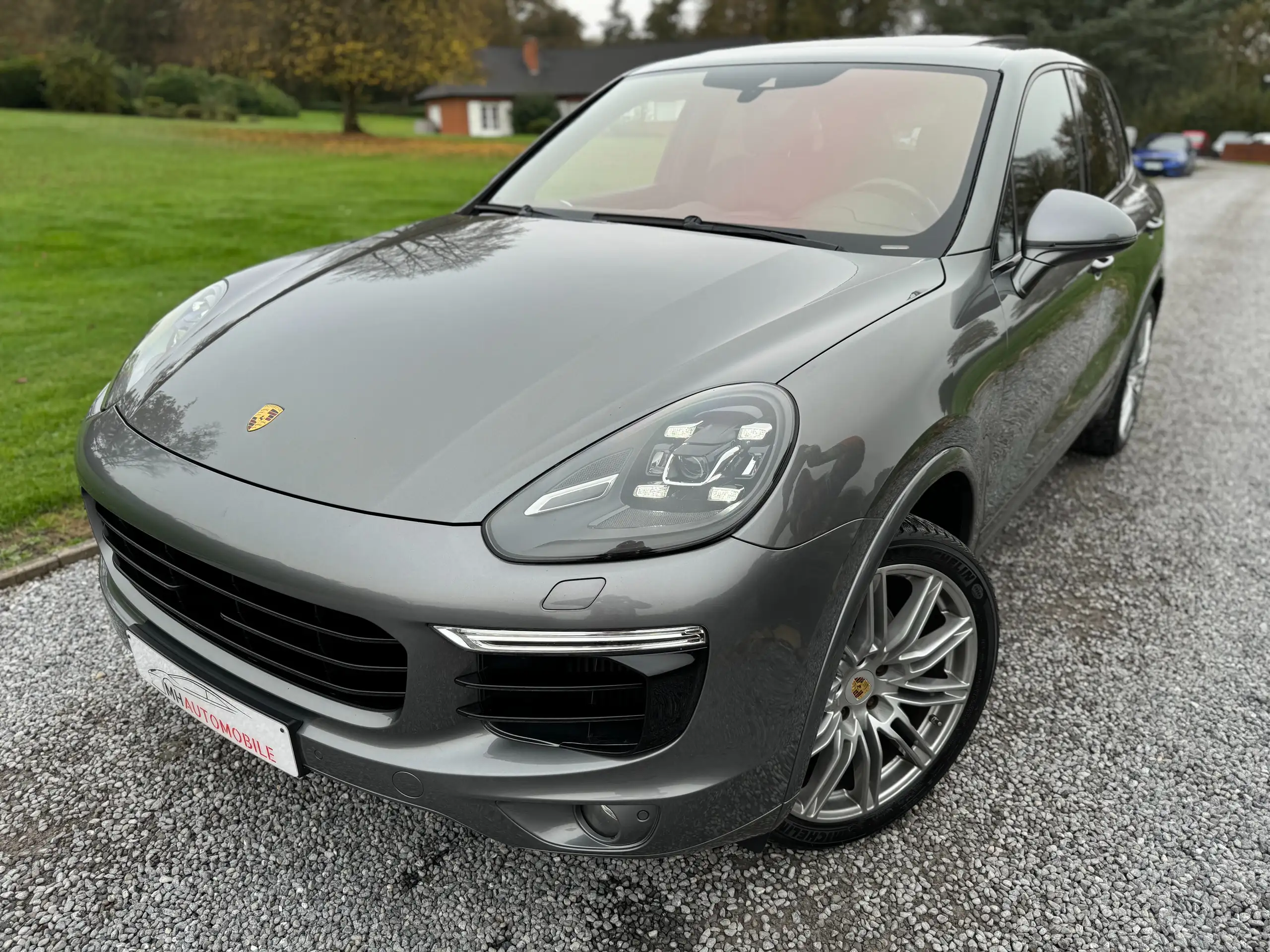 Porsche - Cayenne