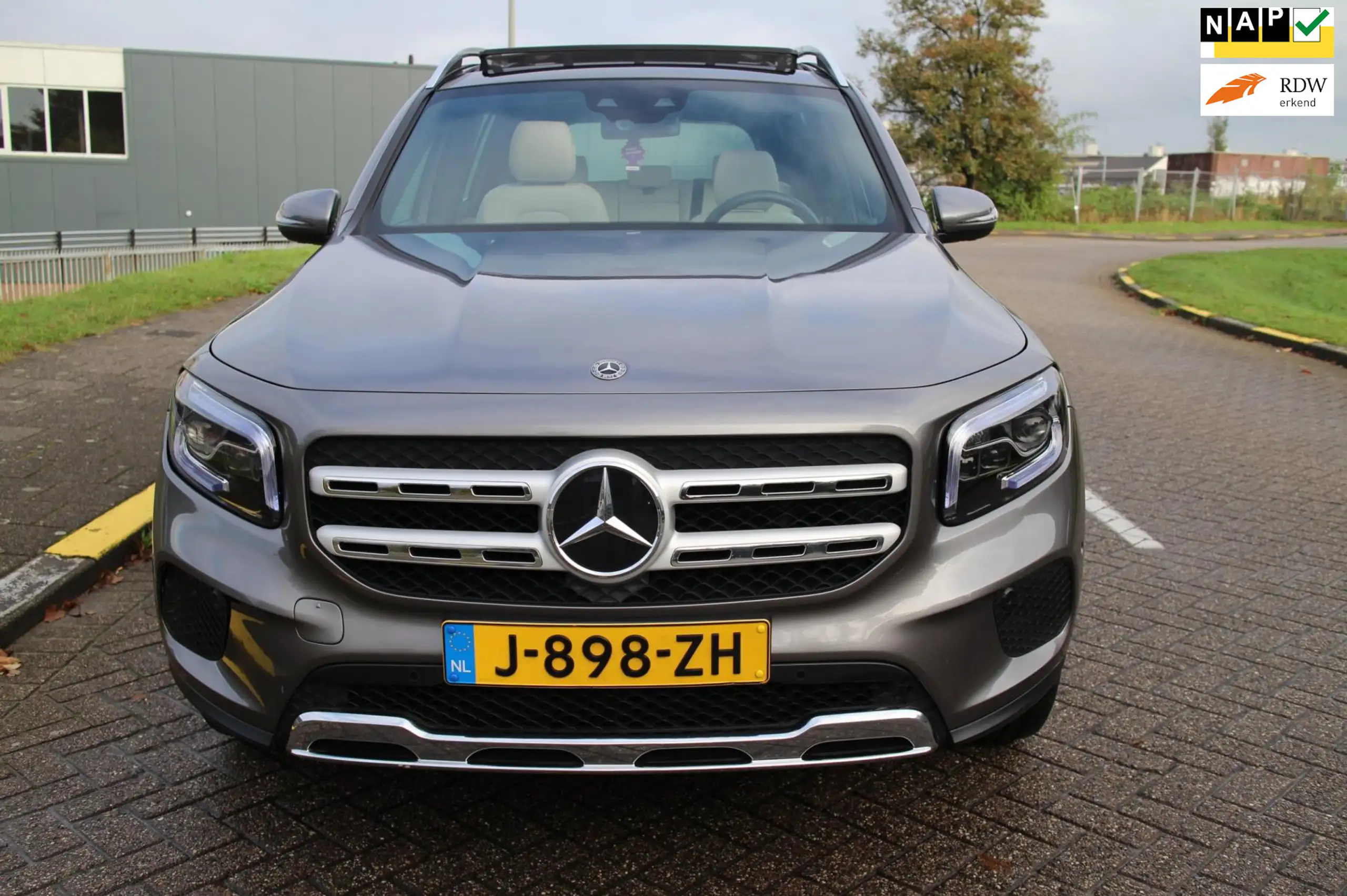 Mercedes-Benz GLB 200 2020