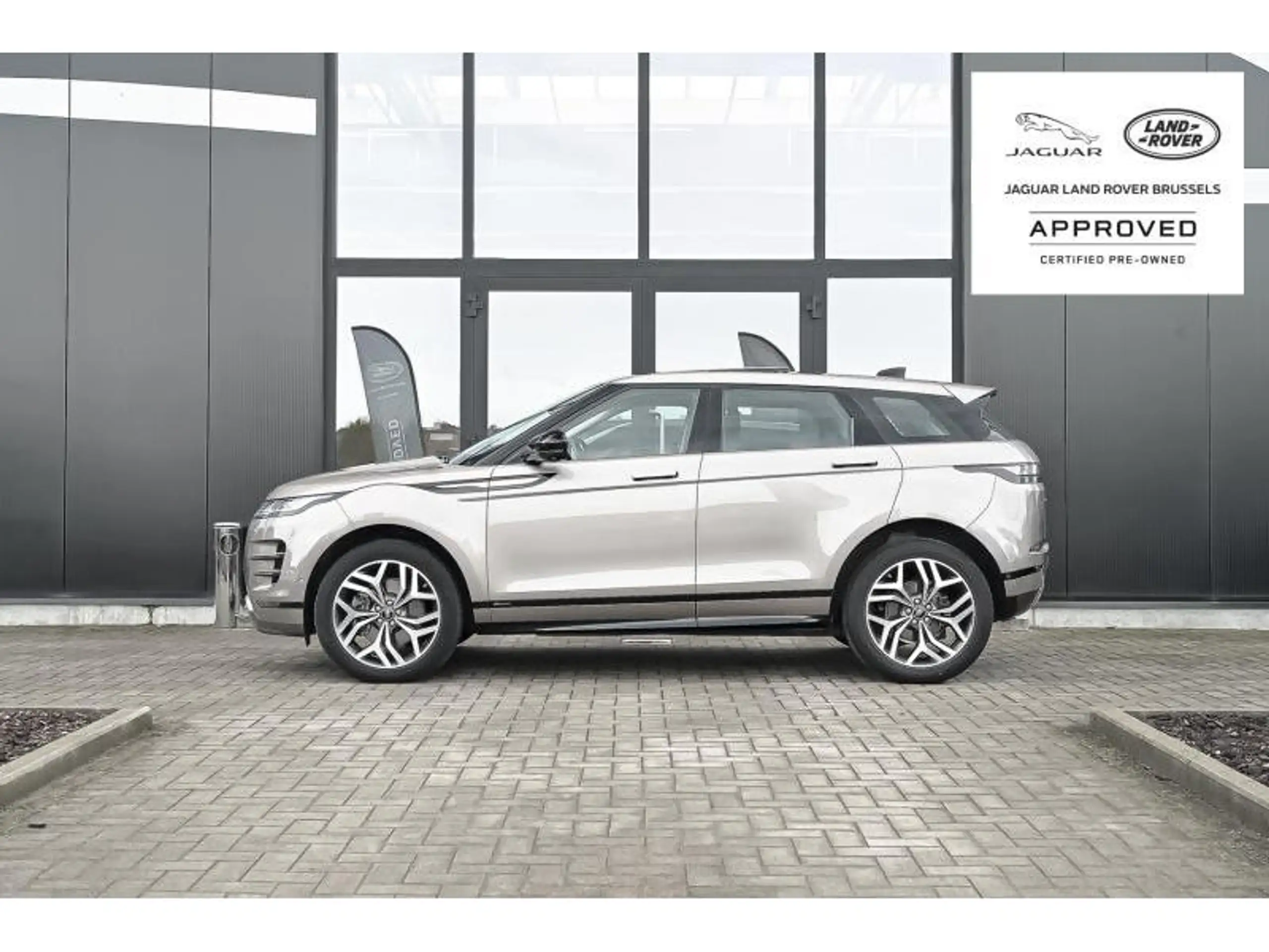 Land Rover - Range Rover Evoque