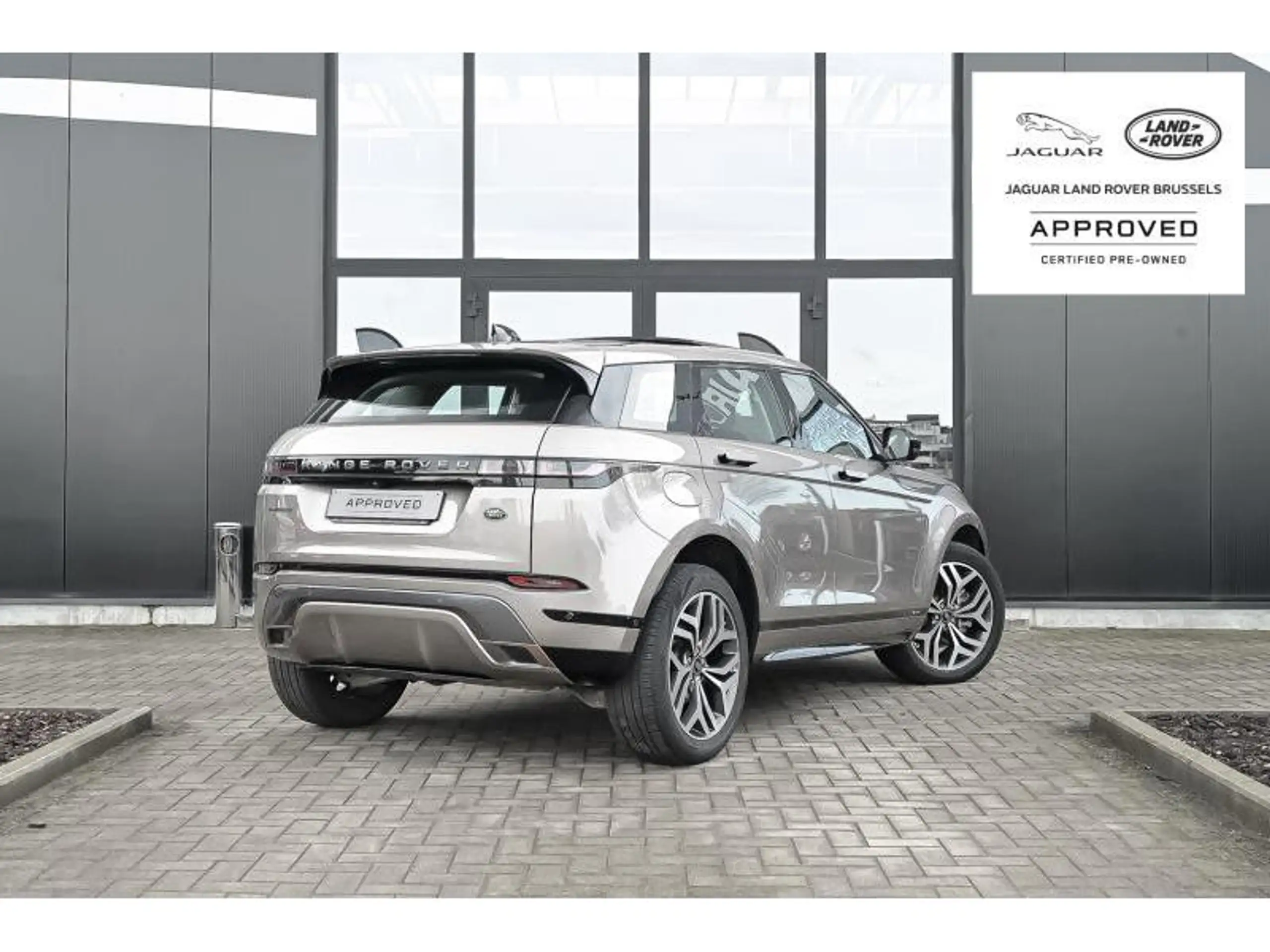 Land Rover - Range Rover Evoque