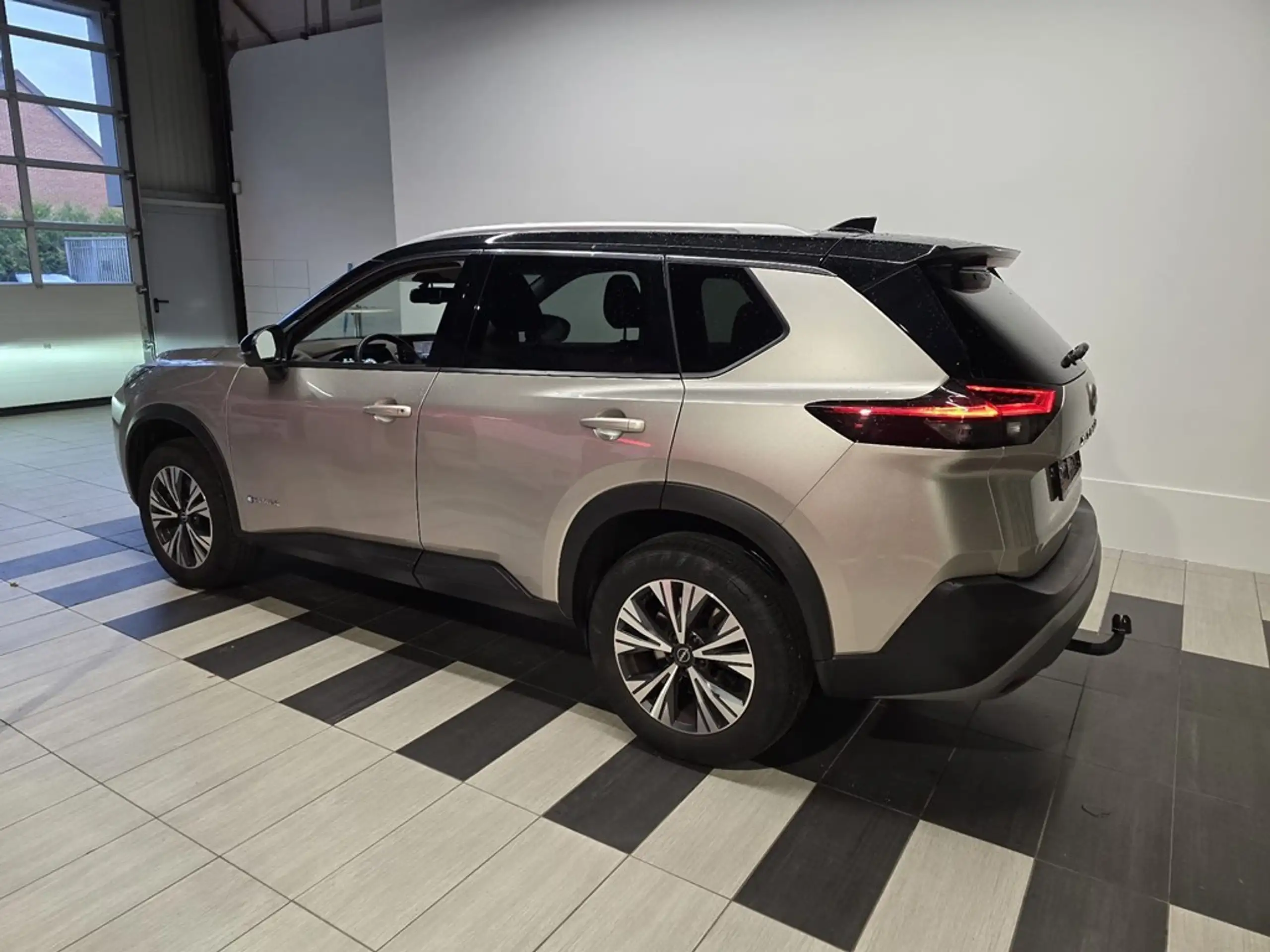 Nissan - X-Trail