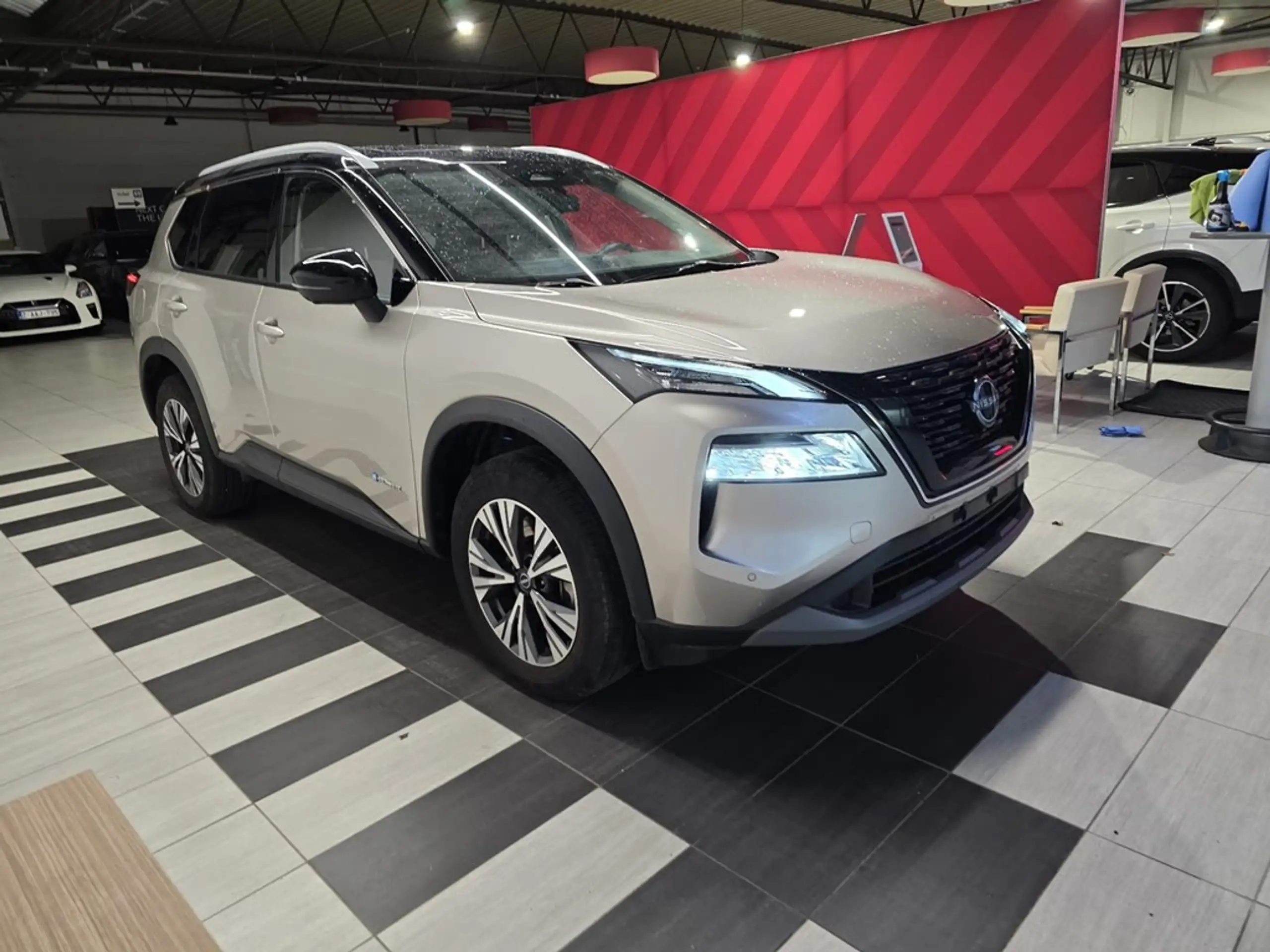 Nissan - X-Trail