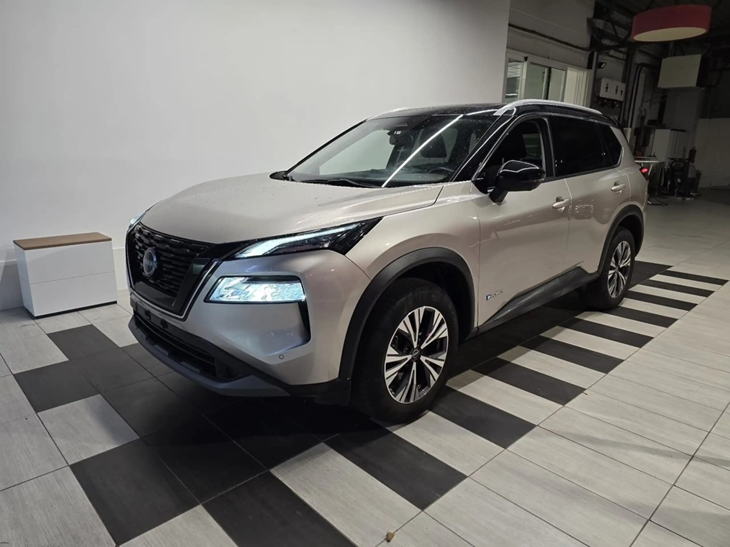 Nissan - X-Trail