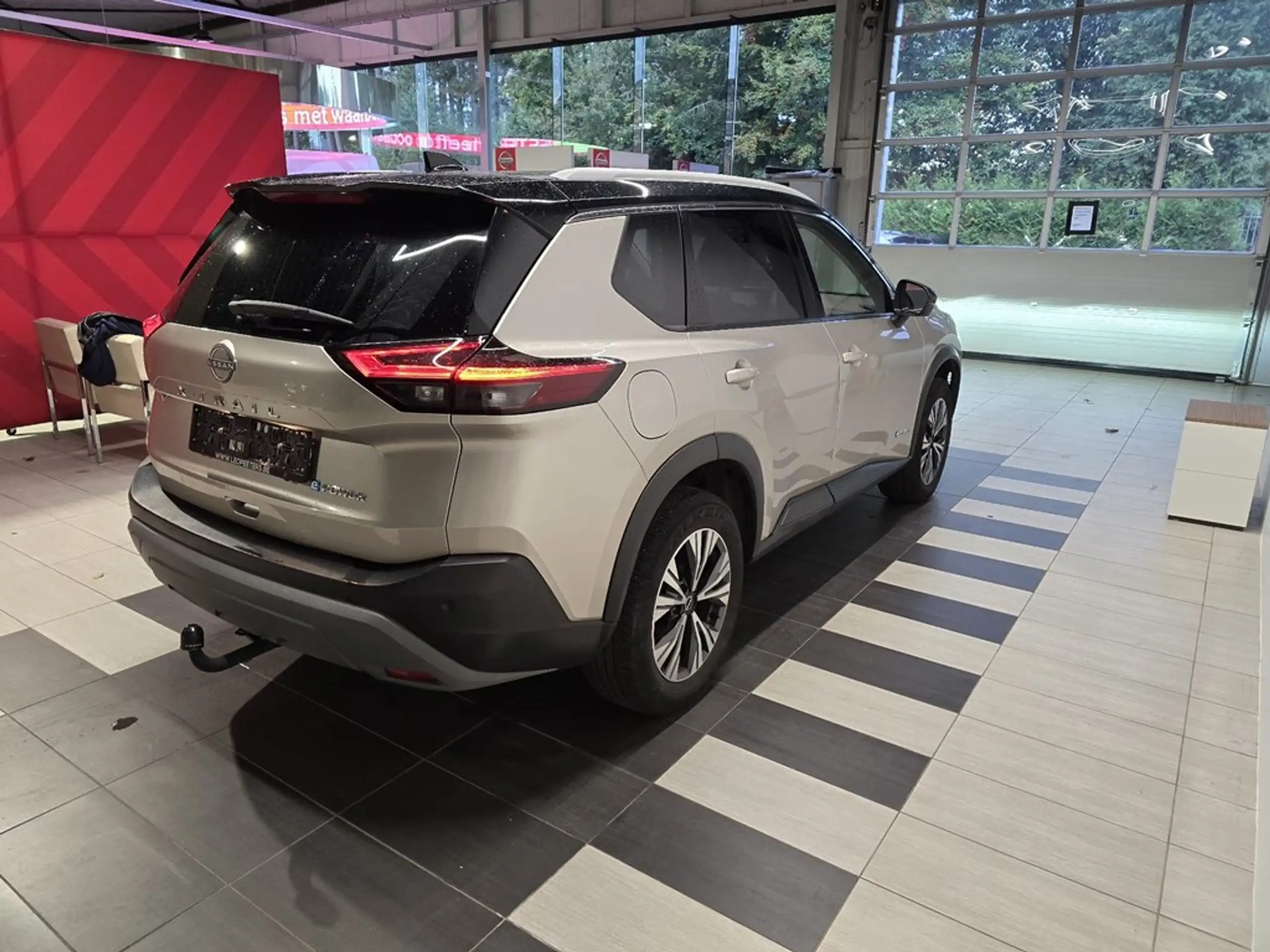 Nissan - X-Trail