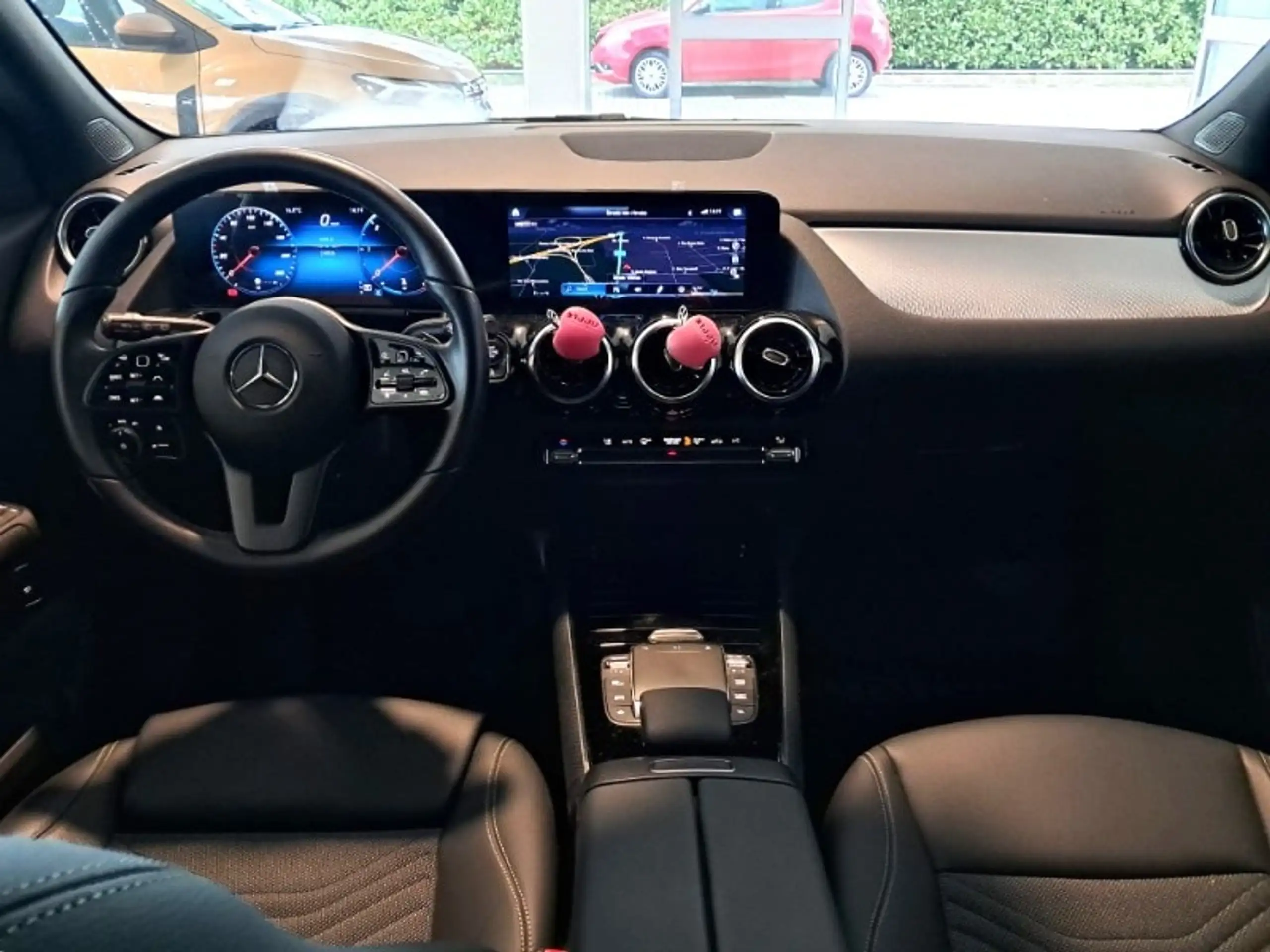 Mercedes-Benz - GLA 180