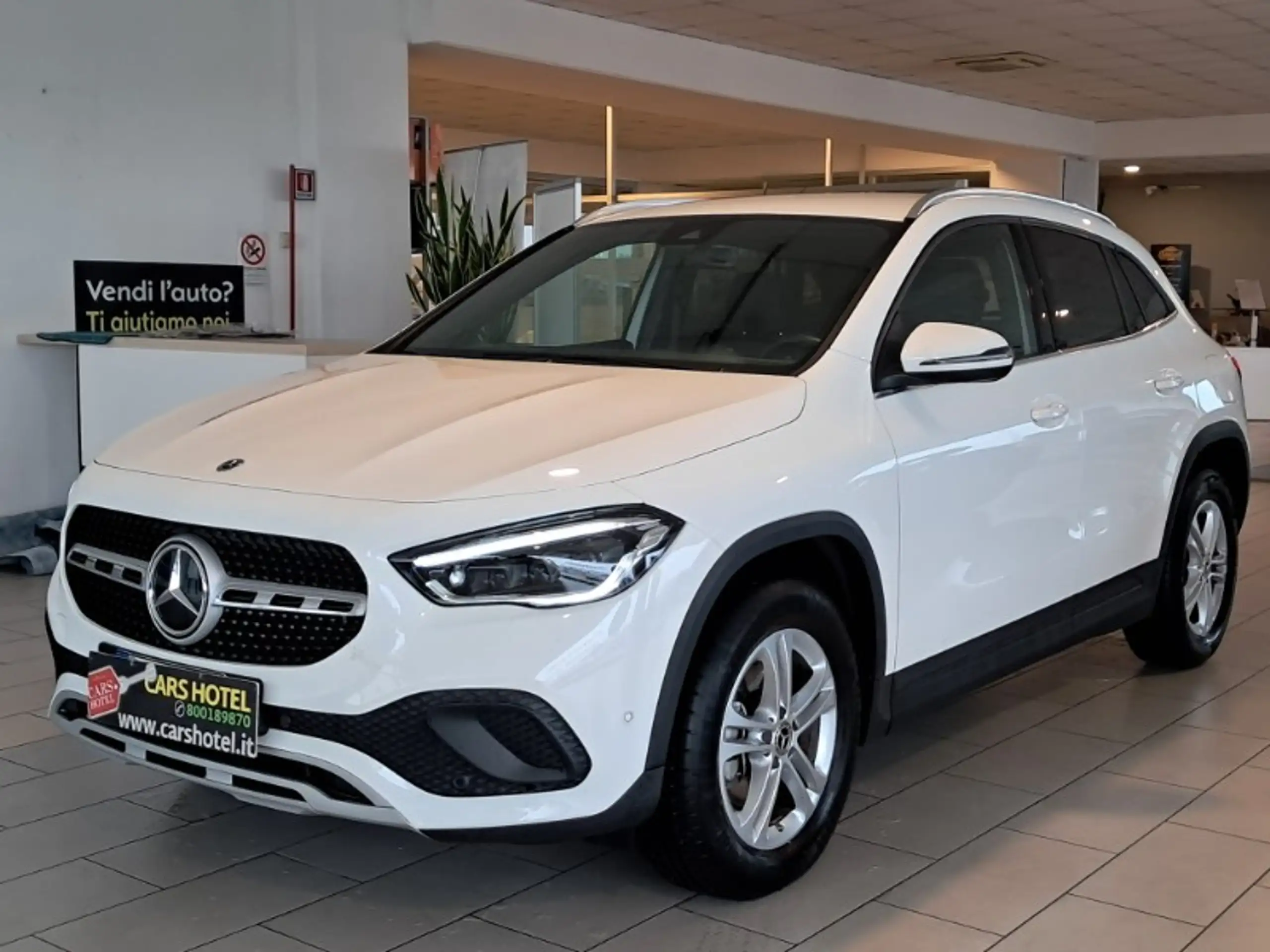 Mercedes-Benz - GLA 180