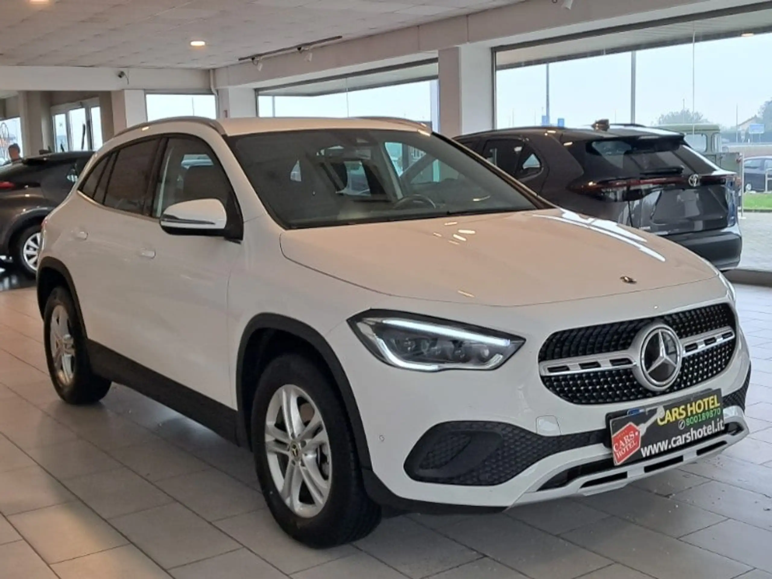 Mercedes-Benz - GLA 180