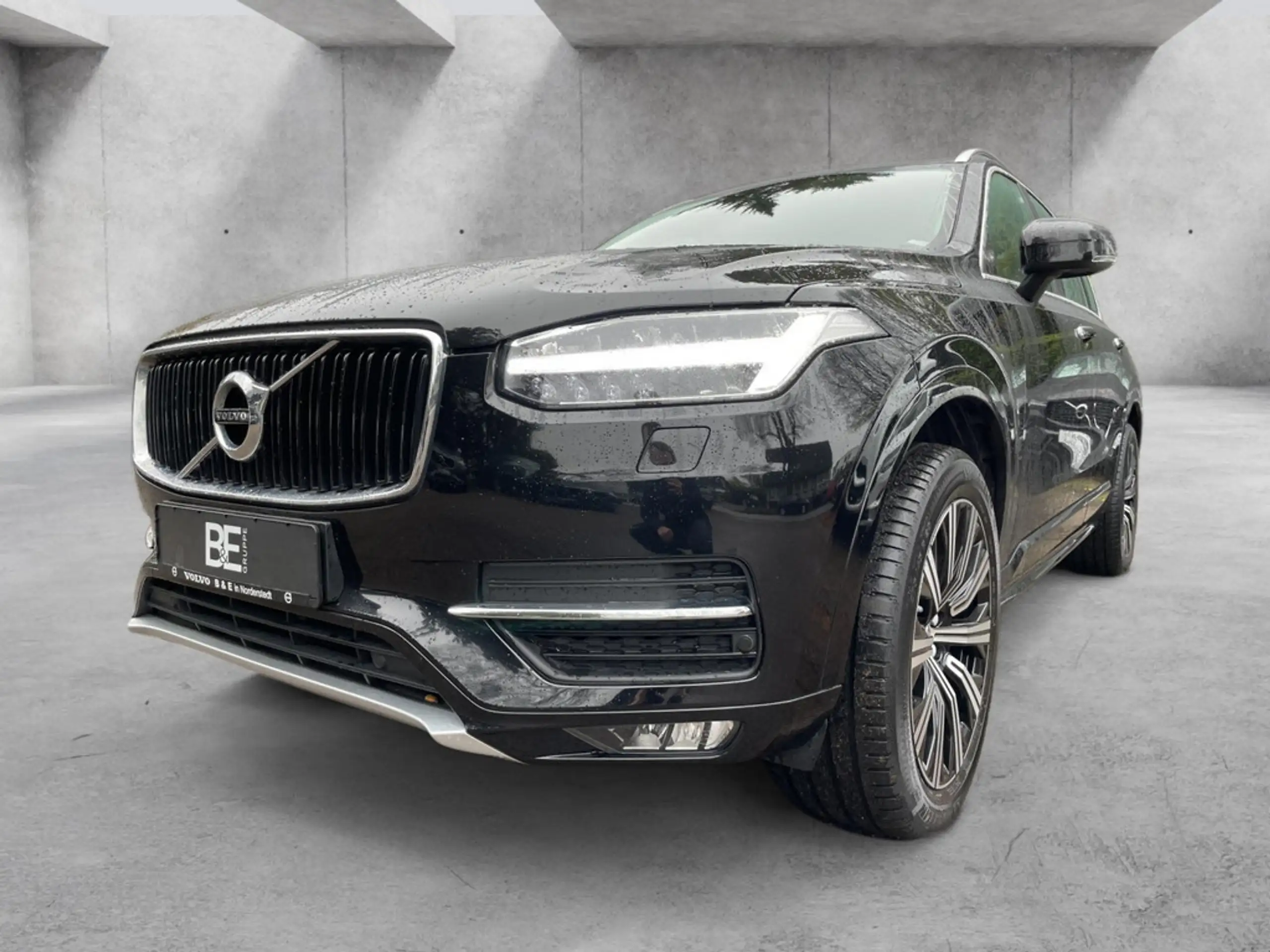 Volvo - XC90