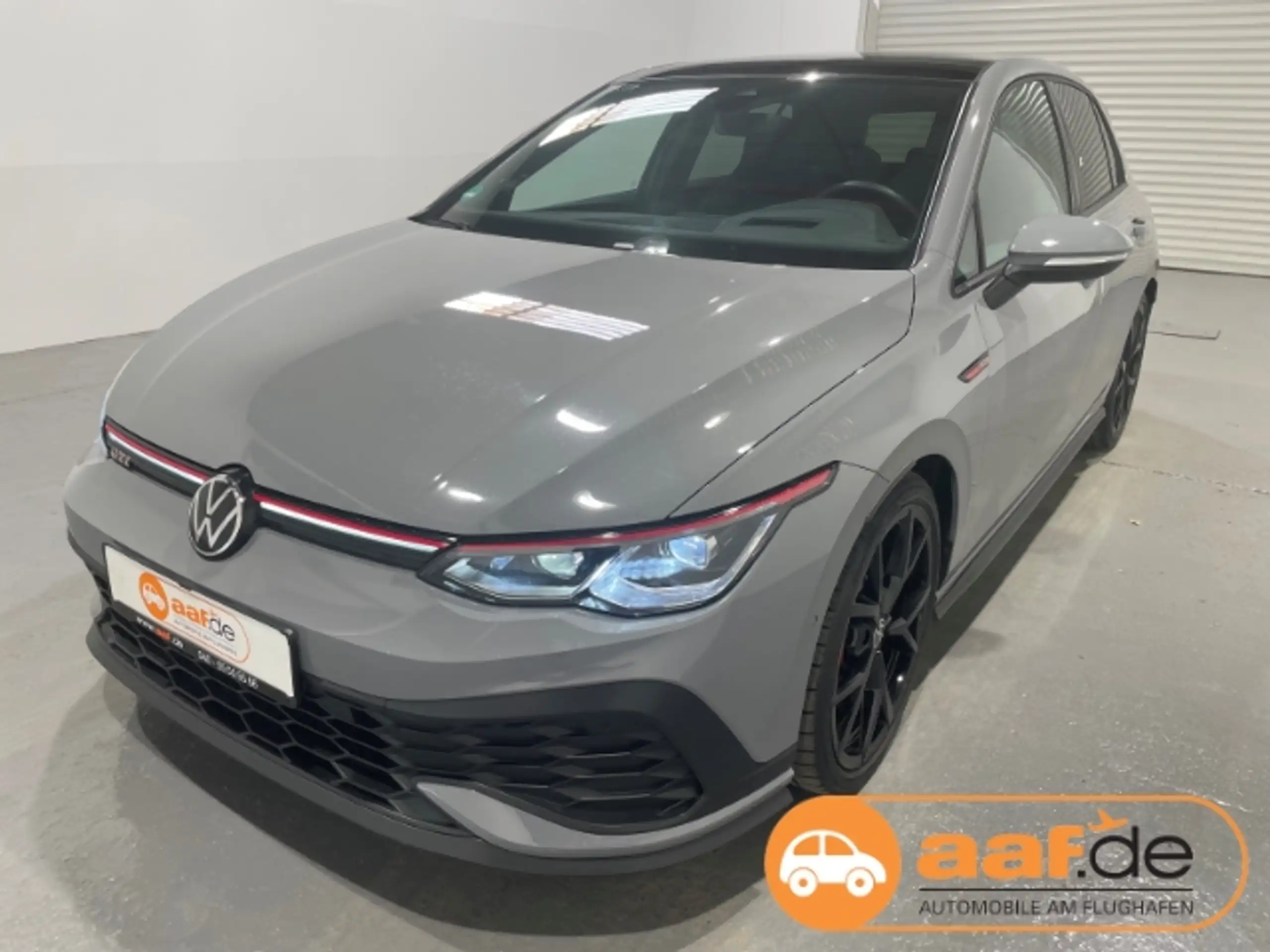 Volkswagen - Golf GTI