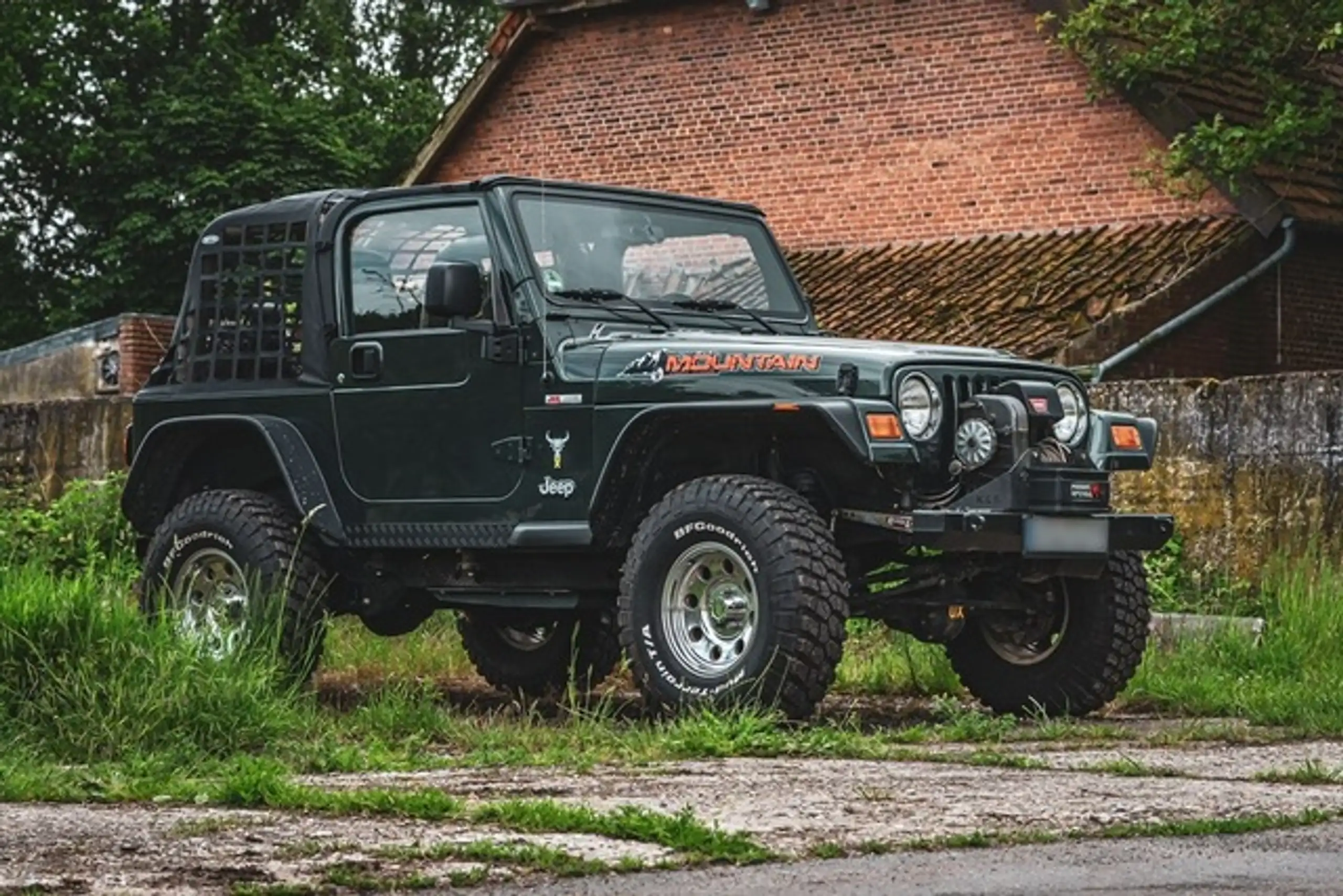 Jeep - Wrangler