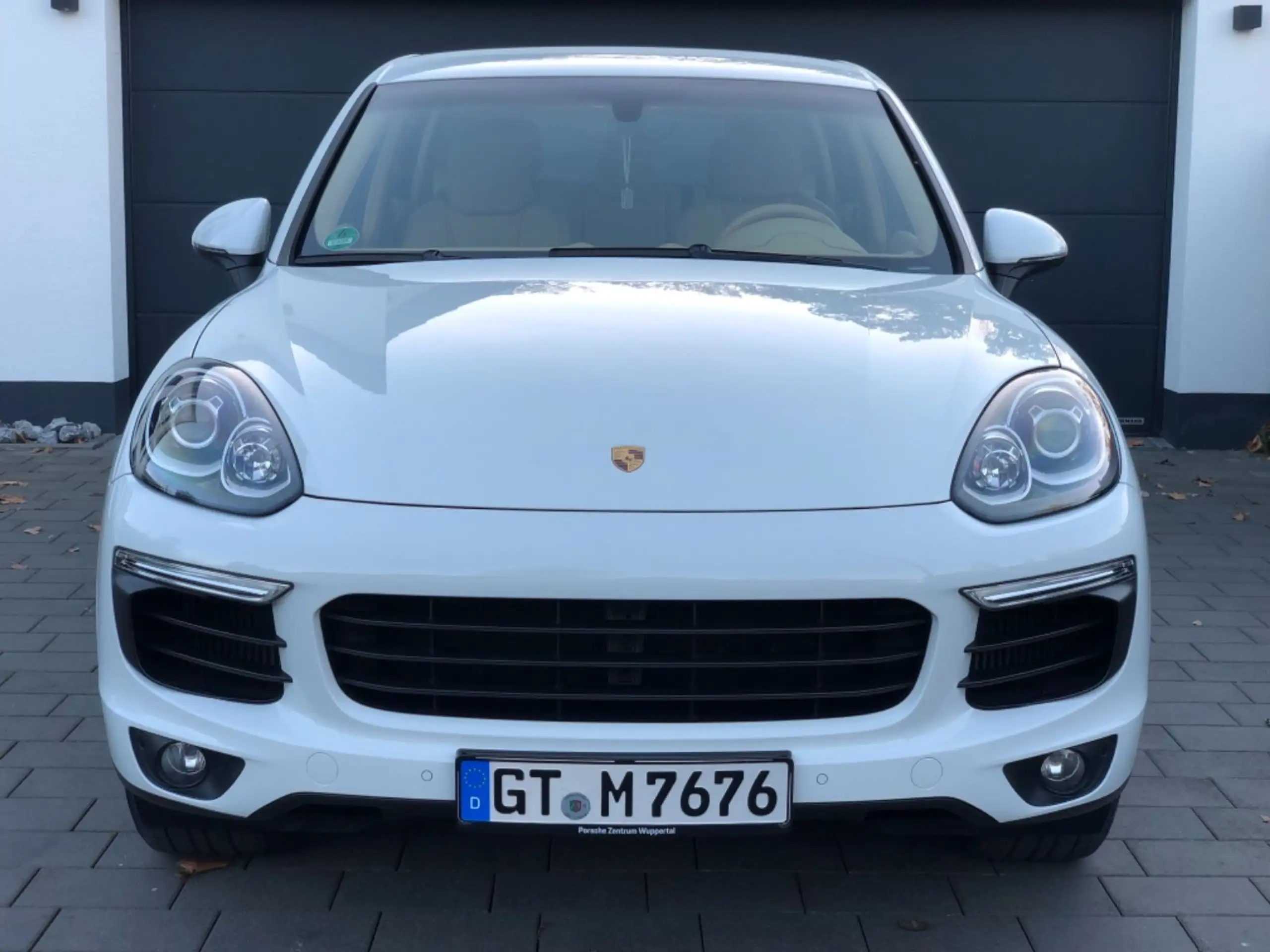 Porsche - Cayenne