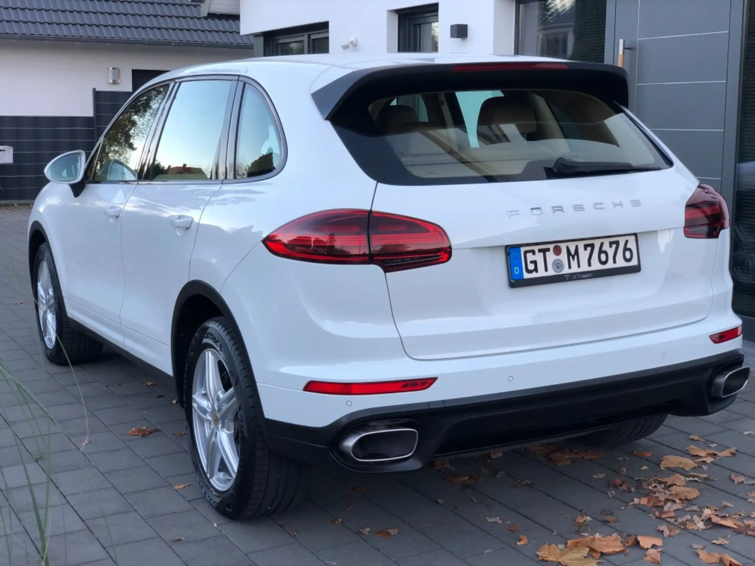 Porsche - Cayenne