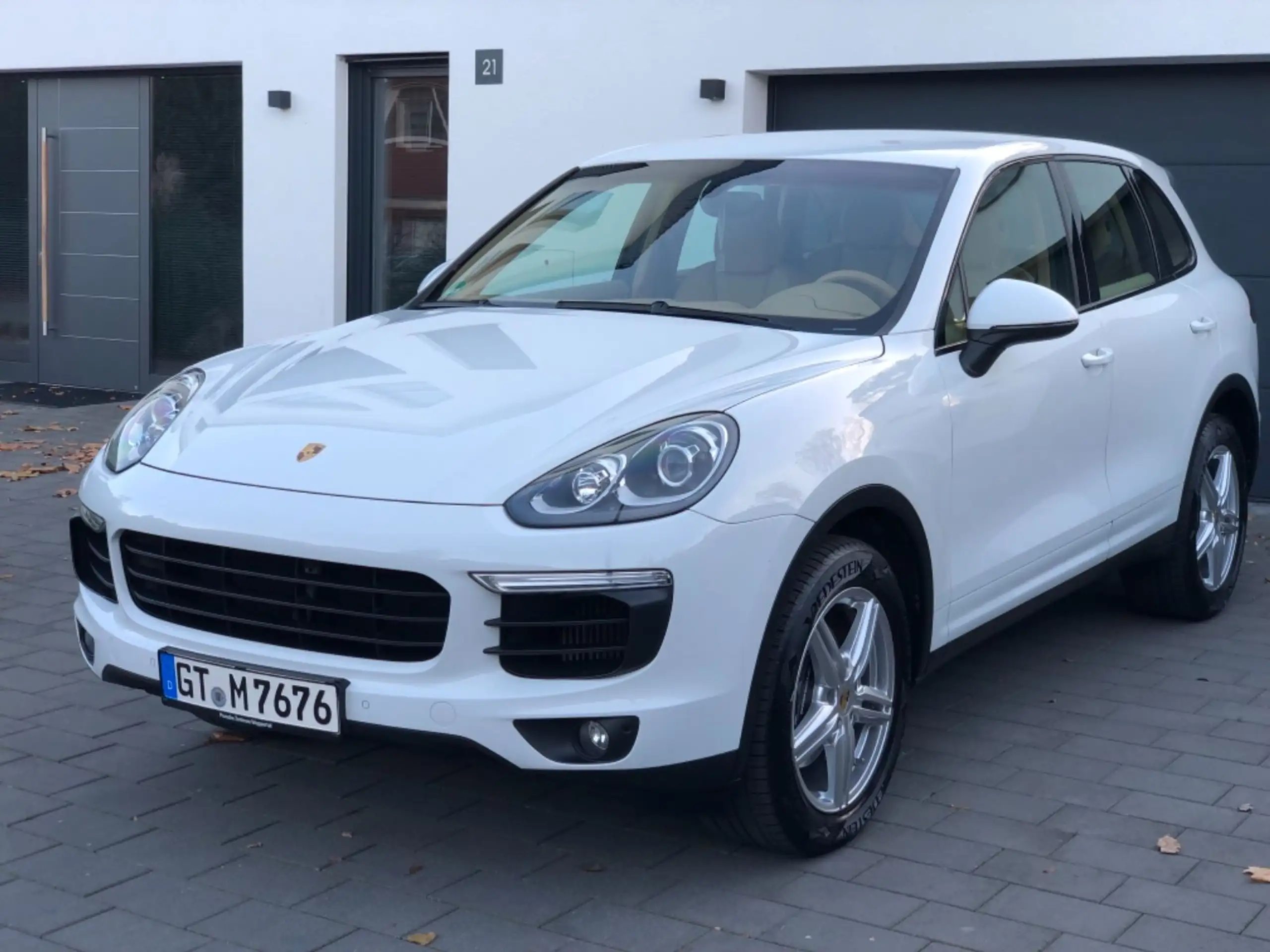 Porsche - Cayenne