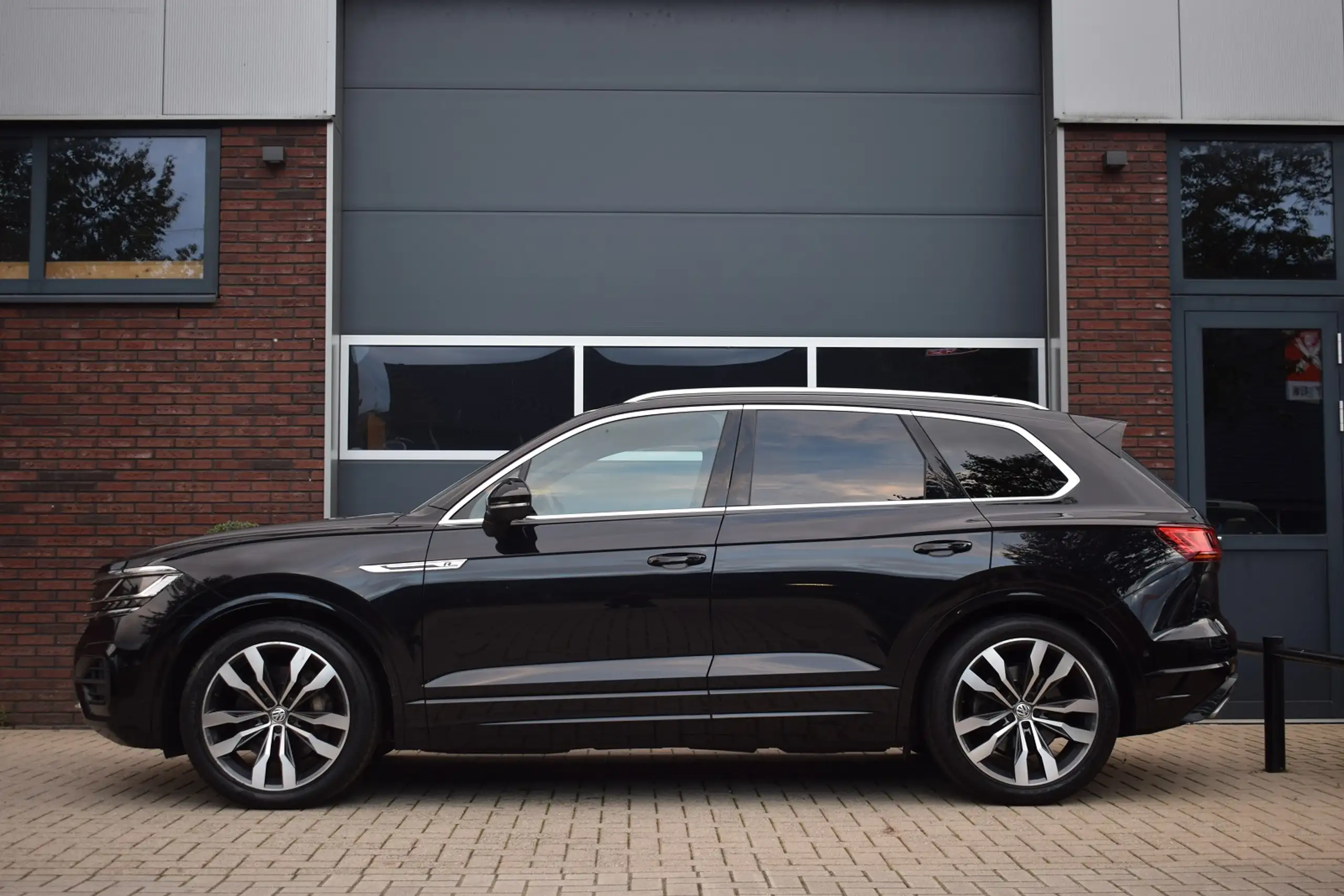 Volkswagen - Touareg