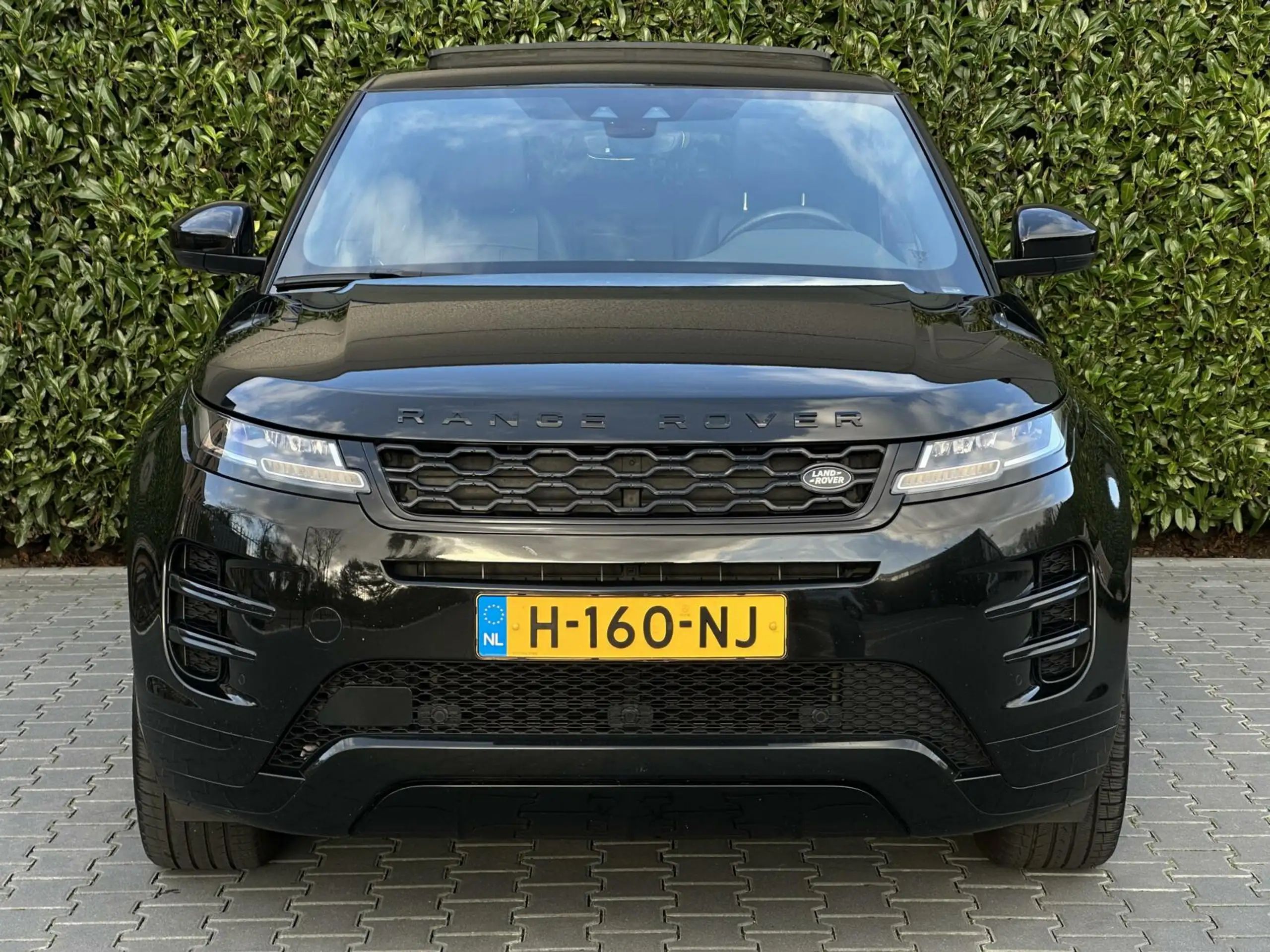 Land Rover - Range Rover Evoque