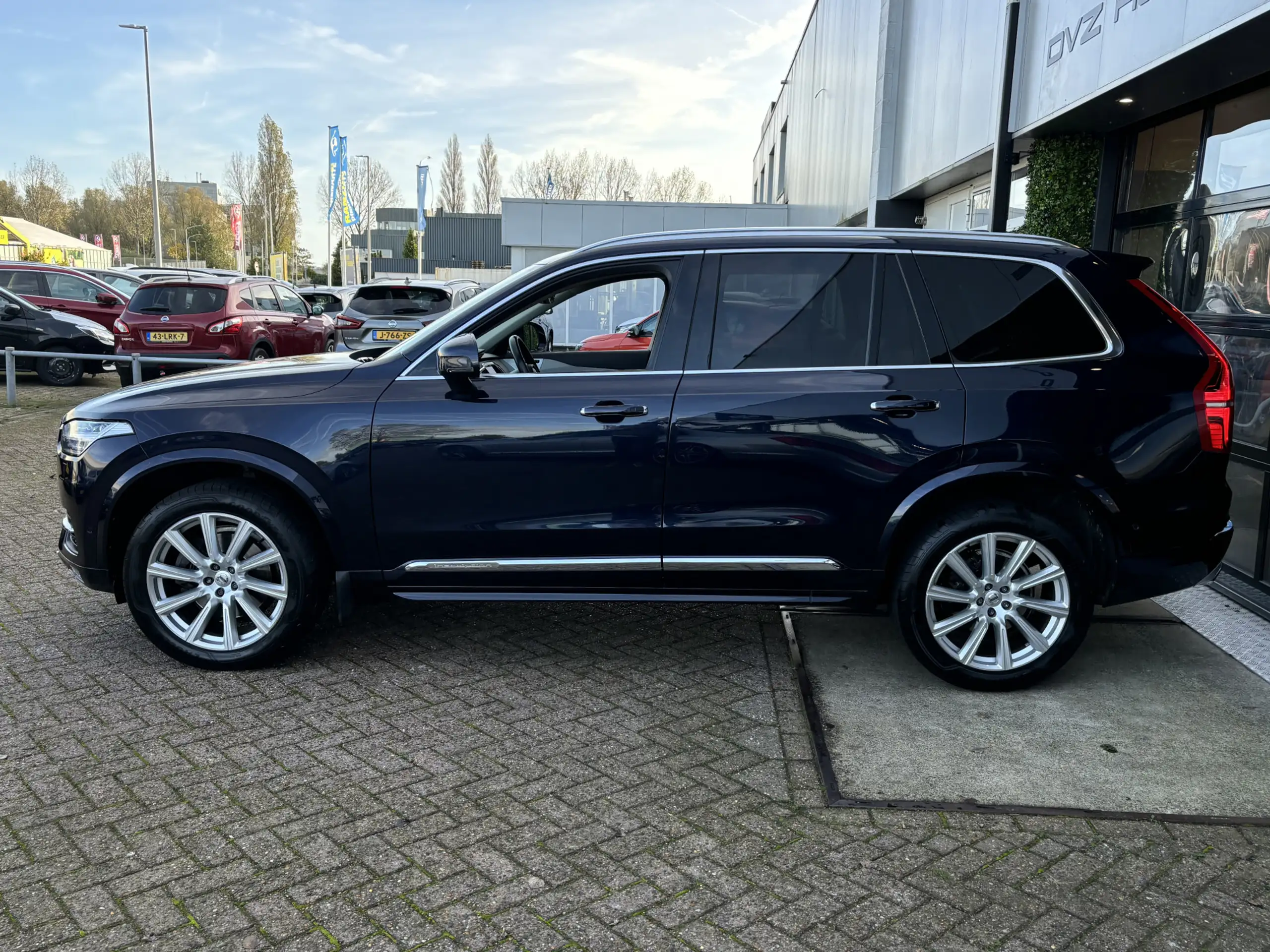 Volvo - XC90