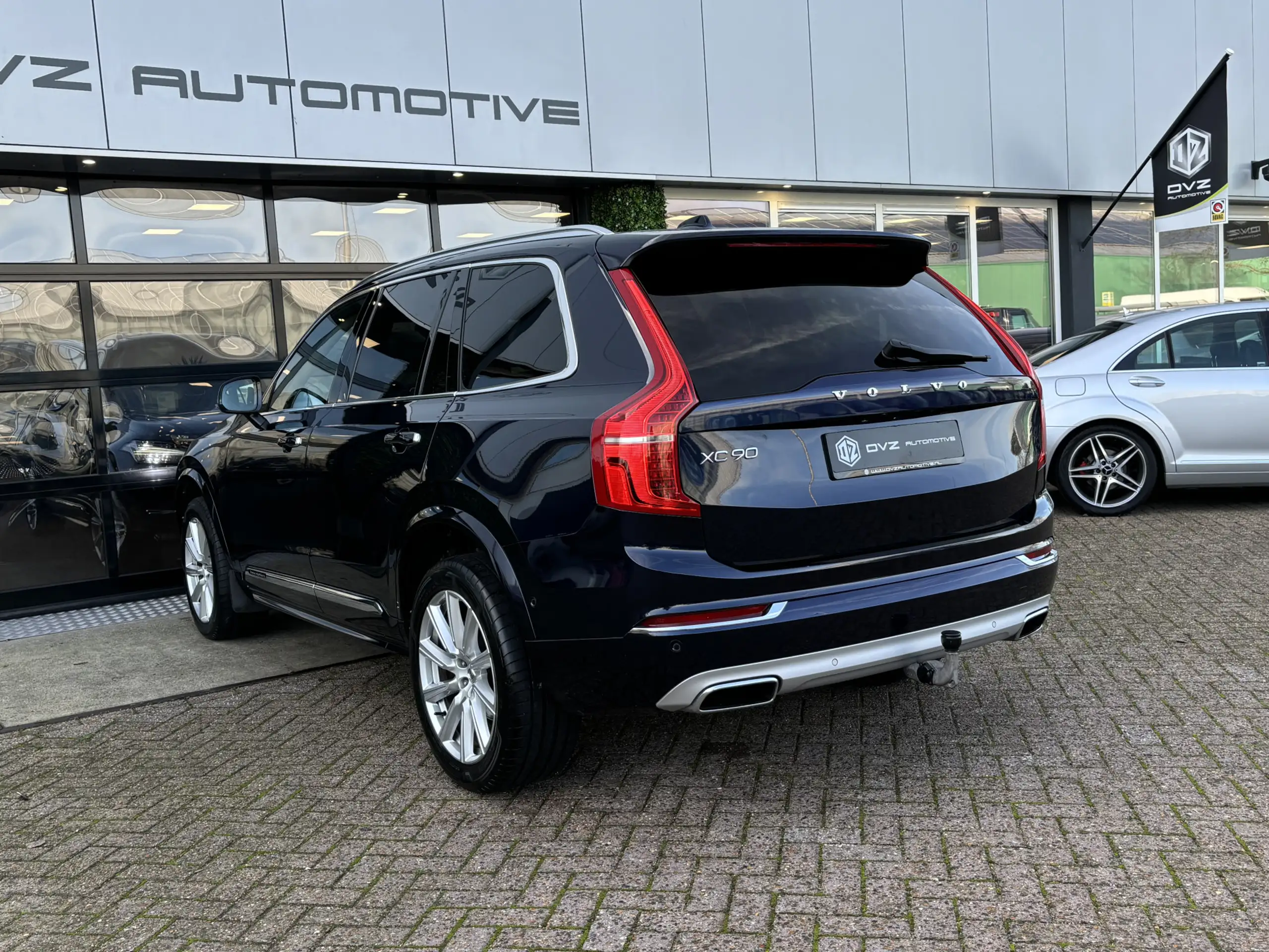 Volvo - XC90