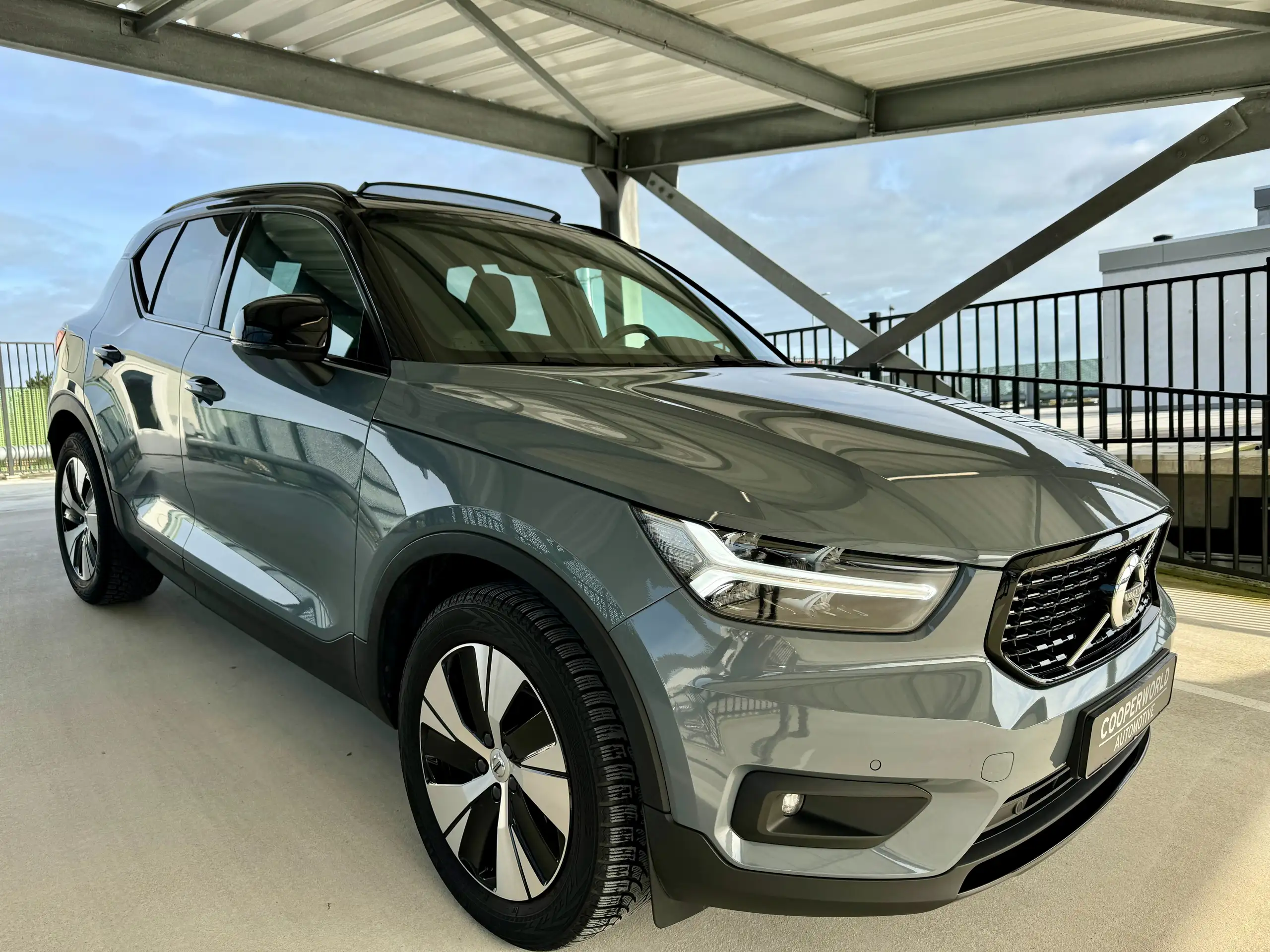 Volvo - XC40