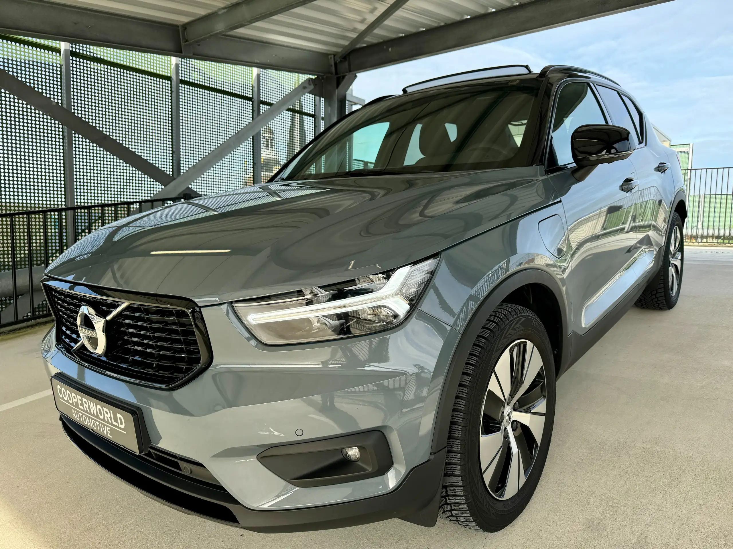 Volvo - XC40