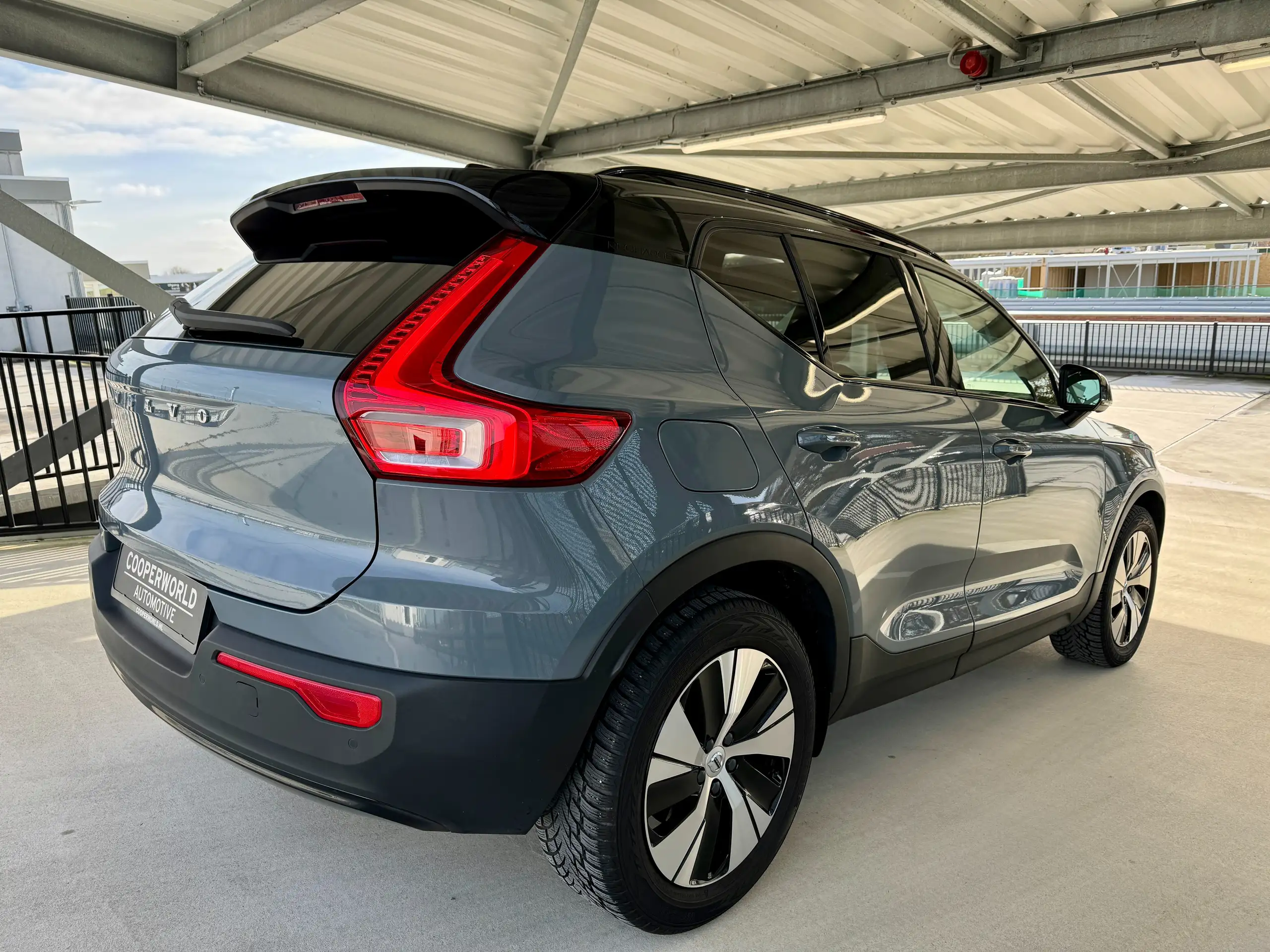 Volvo - XC40